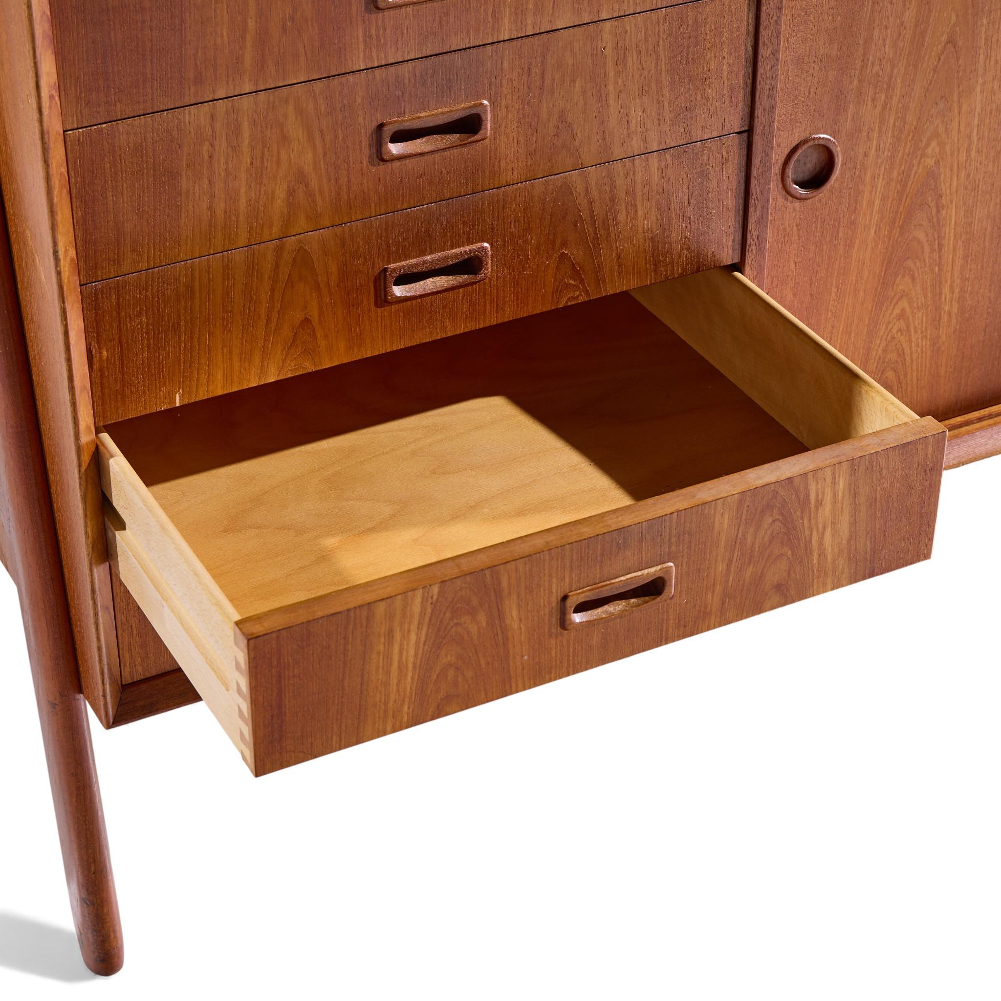 Gunni Omann per Gunni Omann Model 3 Credenza e conigliera in teak danese del metà del secolo scorso in vendita 4