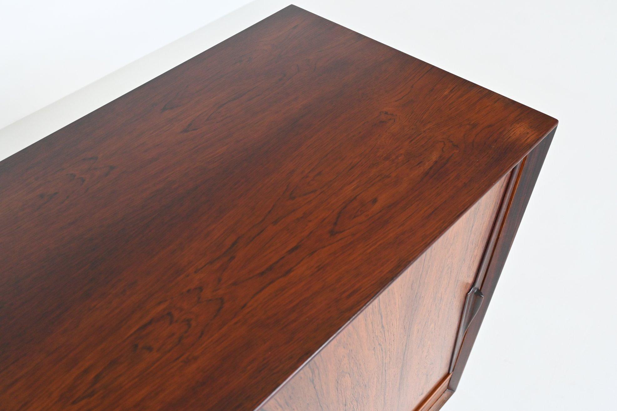 Gunni Omann highboard model 13 in rosewood Omann Jun Denmark 1960 For Sale 10
