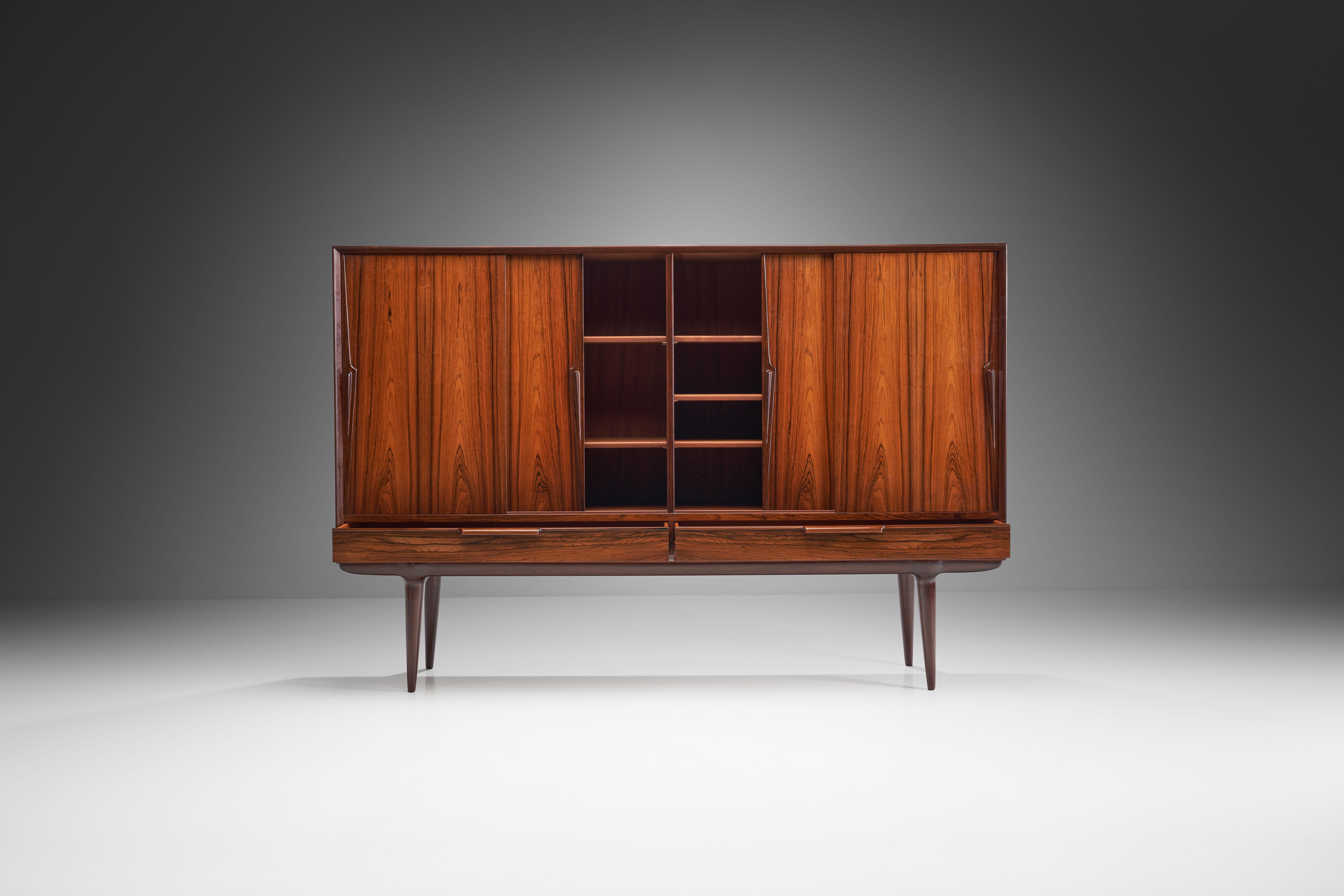 Gunni Omann „Modell 13“ Sideboard, Dänemark, 1960er Jahre (Dänisch) im Angebot