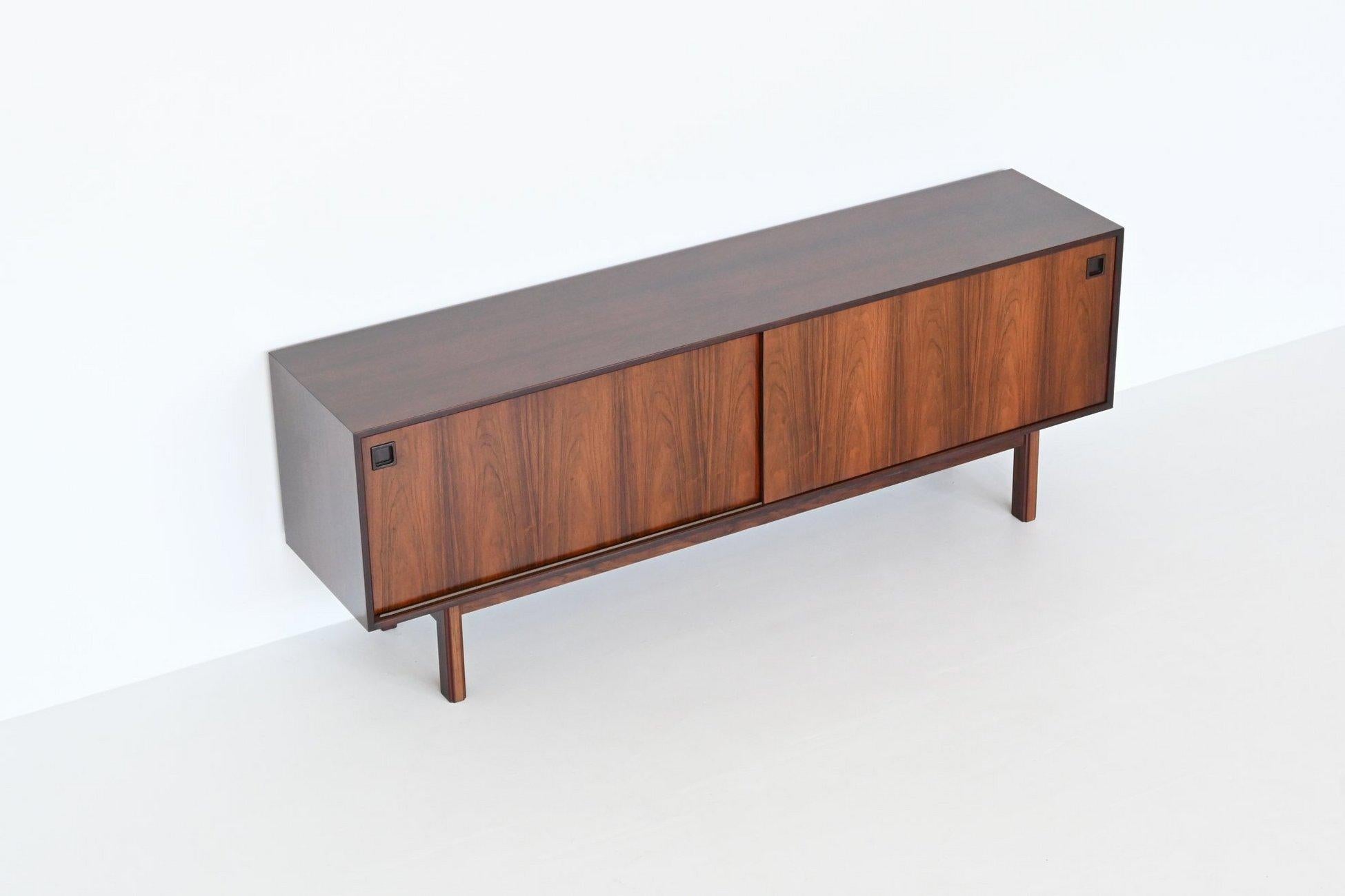 Gunni Omann model 21 sideboard in rosewood Omann Jun Denmark 1960 6