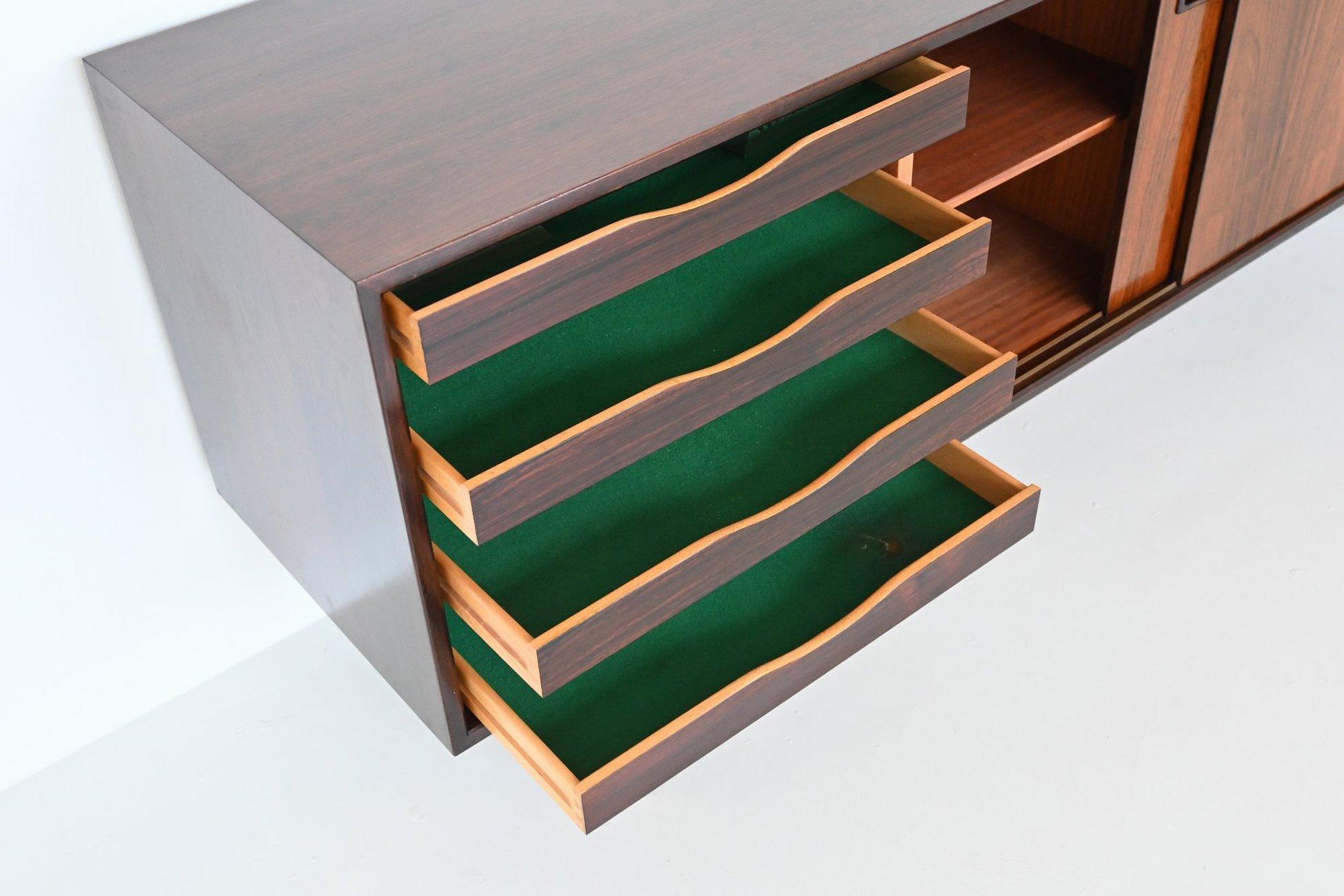Mid-20th Century Gunni Omann model 21 sideboard in rosewood Omann Jun Denmark 1960
