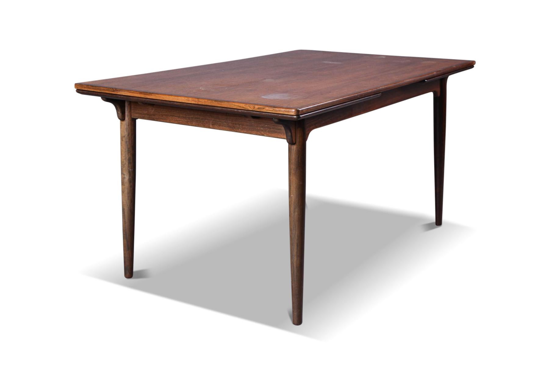 Gunni Omann Model 54 Dining Table in Rosewood In Excellent Condition In Berkeley, CA