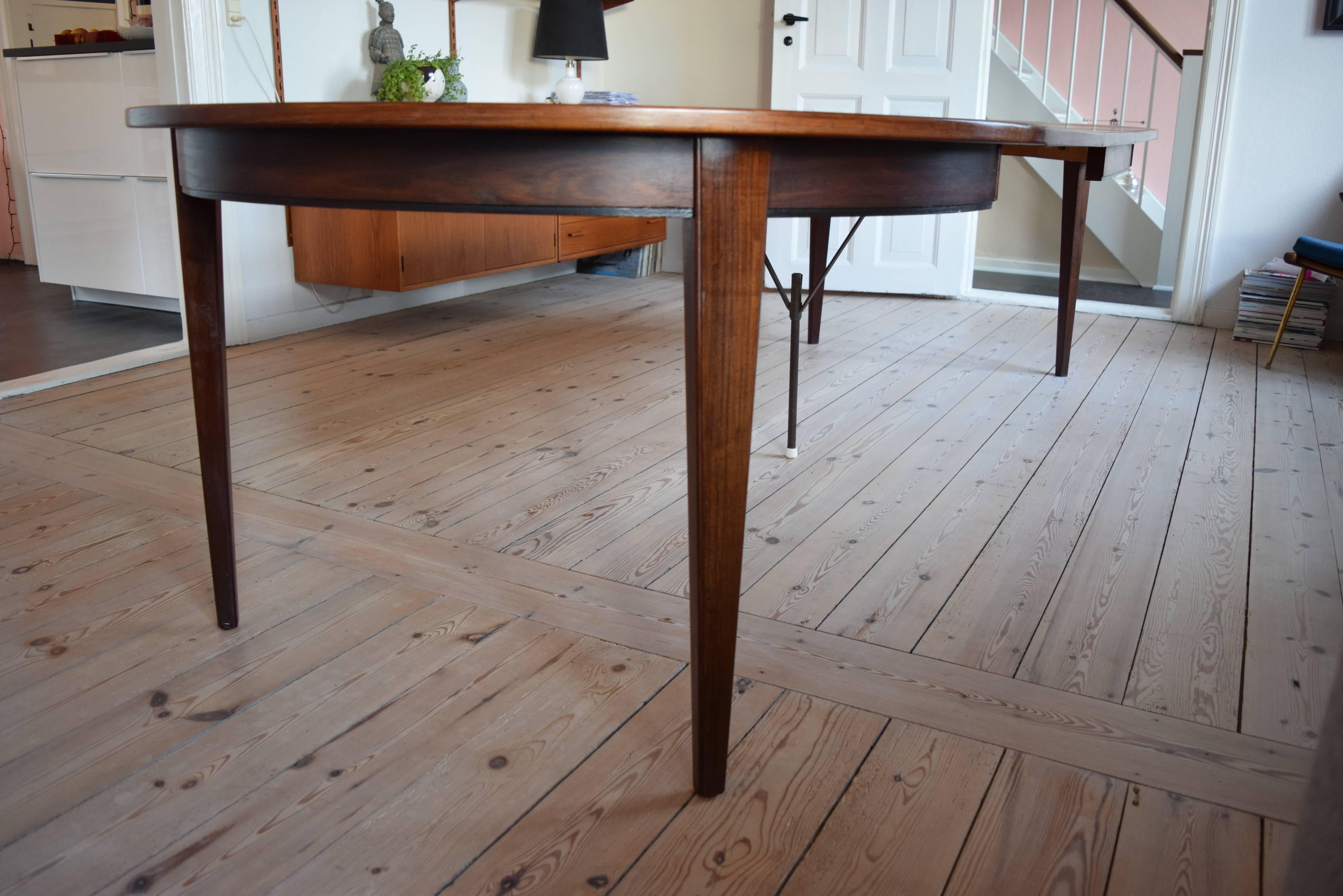 Gunni Omann Model 55 Rosewood Dining Table, Denmark, 1960s In Good Condition In Nyborg, DK