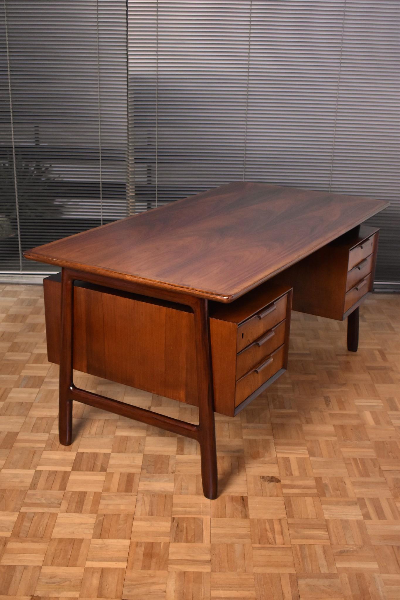Gunni Omann Model 75 Rosewood Desk for Omann Jun Møbelfabrik 5