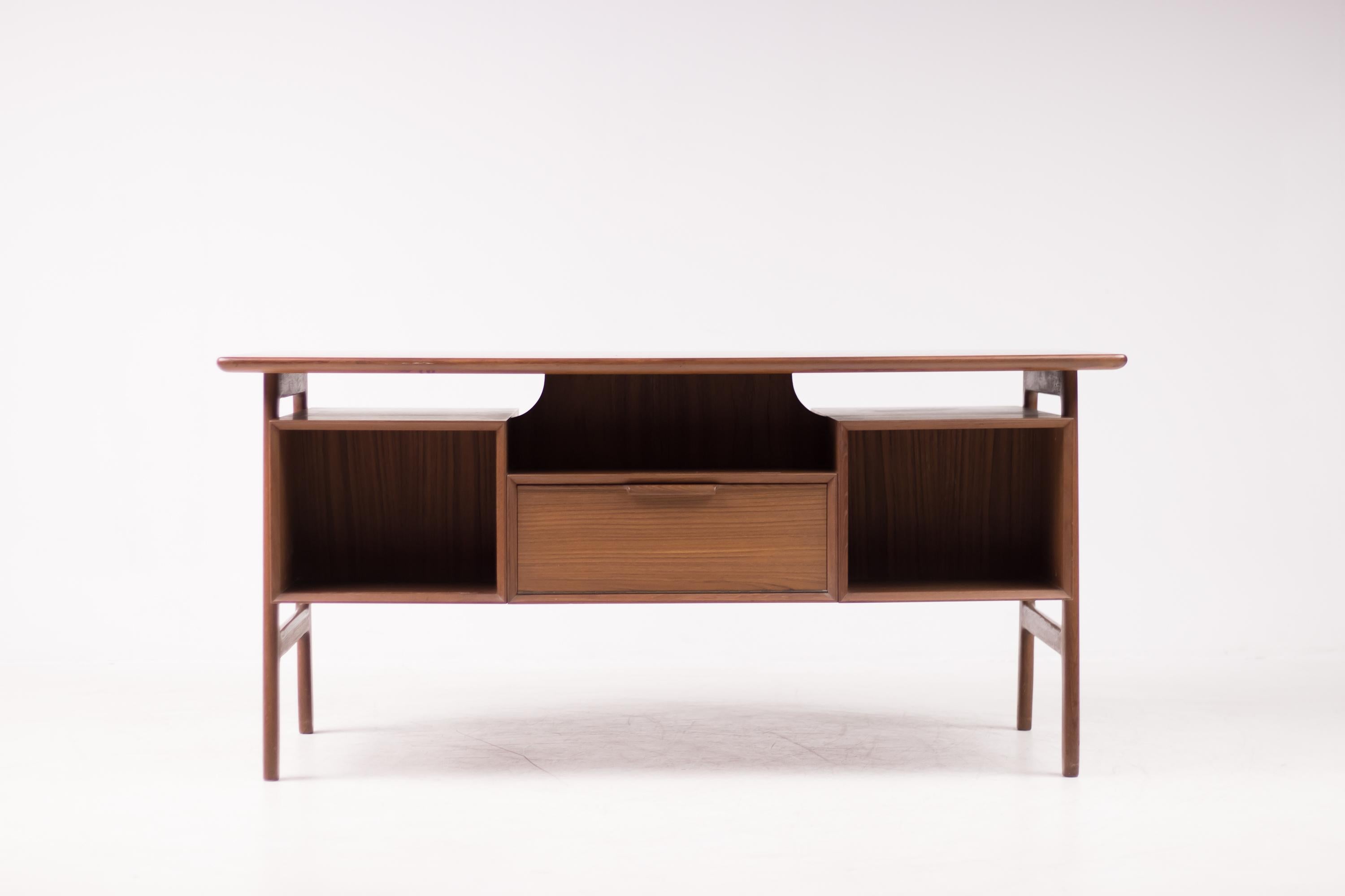 Danish Gunni Omann Model 75 Writing Desk