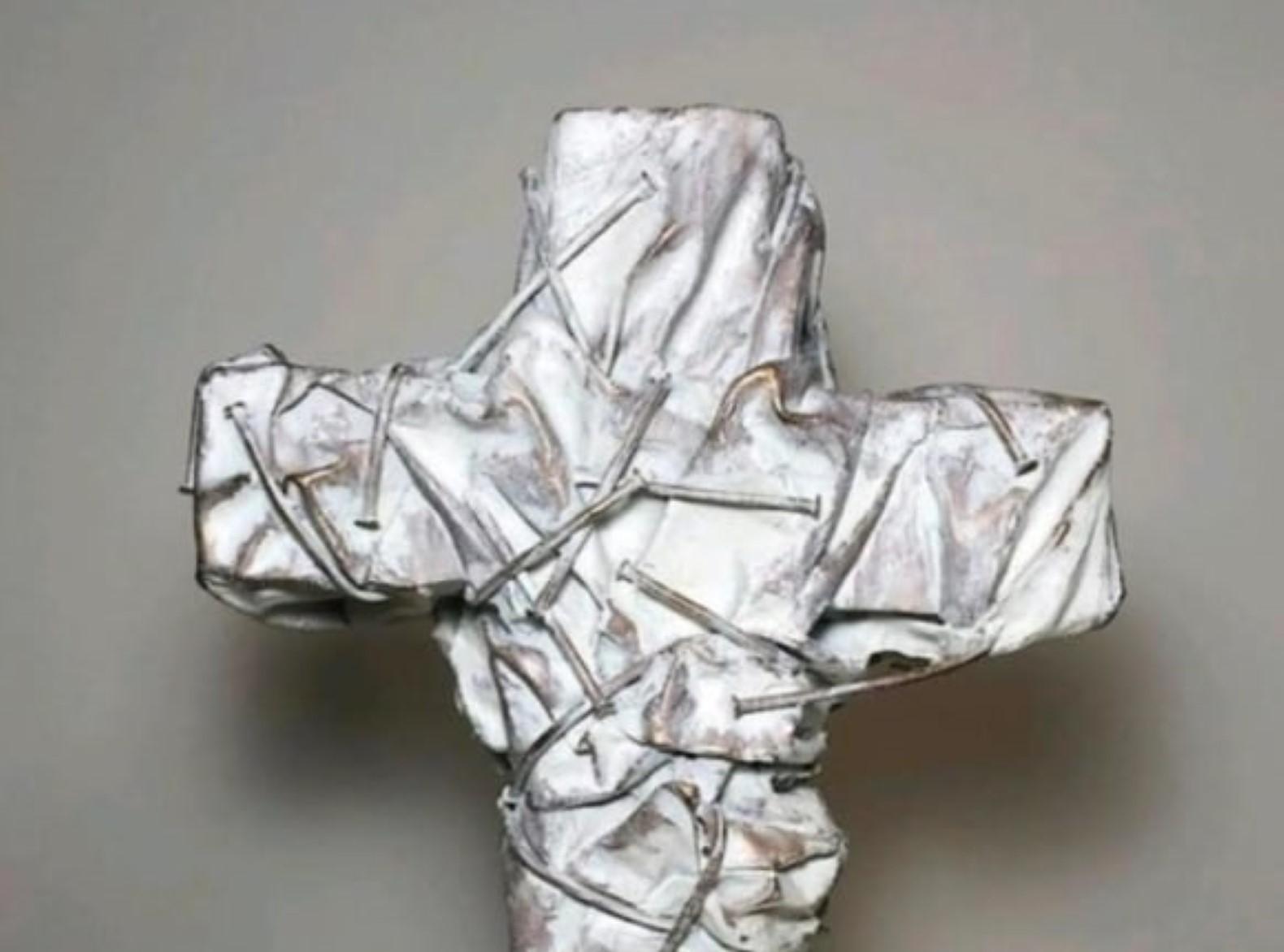 Nagelkreuz, Hell By Günther Uecker For Sale 3