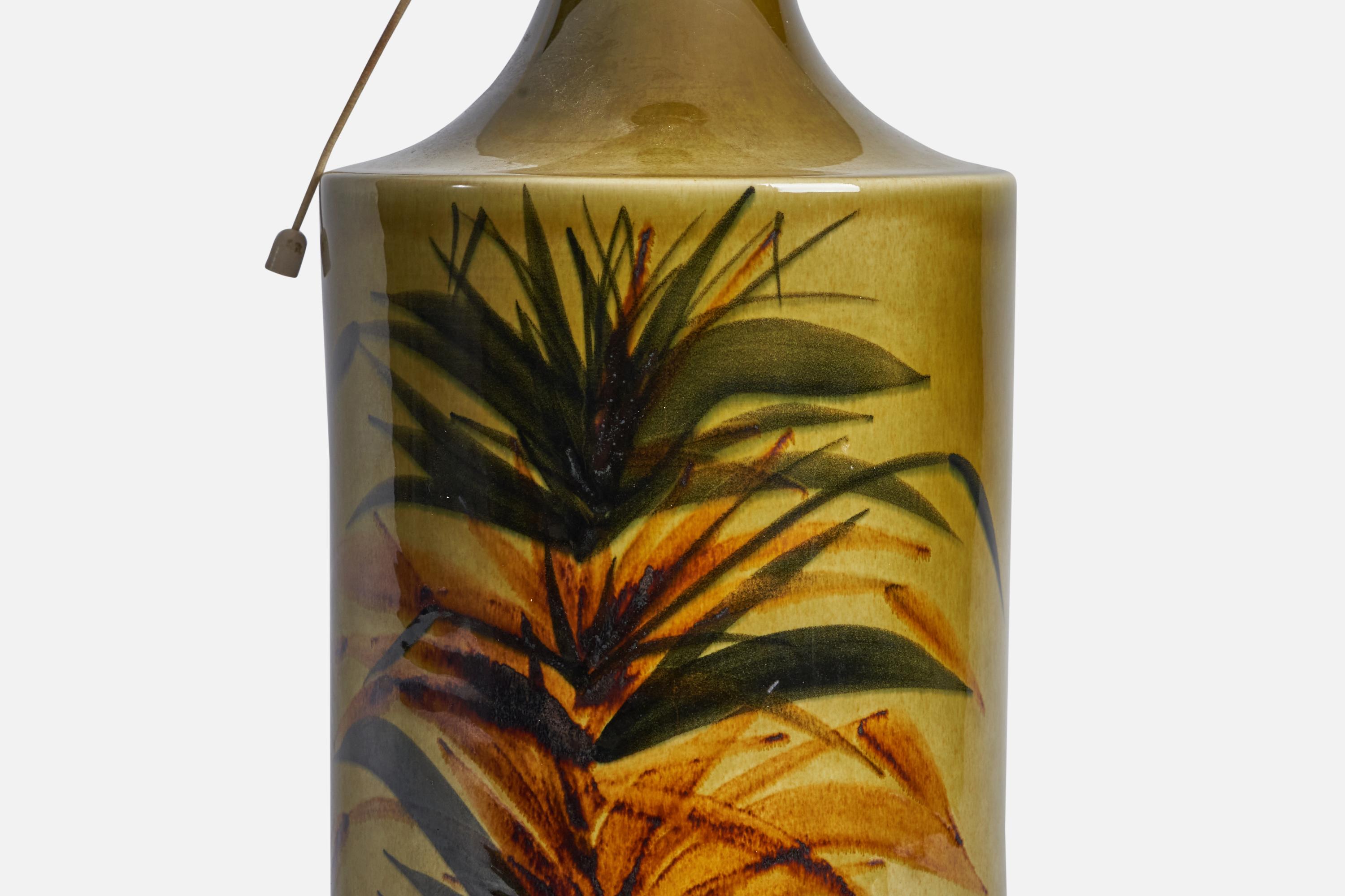 Gunvor Olin-Grönquist, Table Lamp, Stoneware, Finland, 1950s In Good Condition For Sale In High Point, NC
