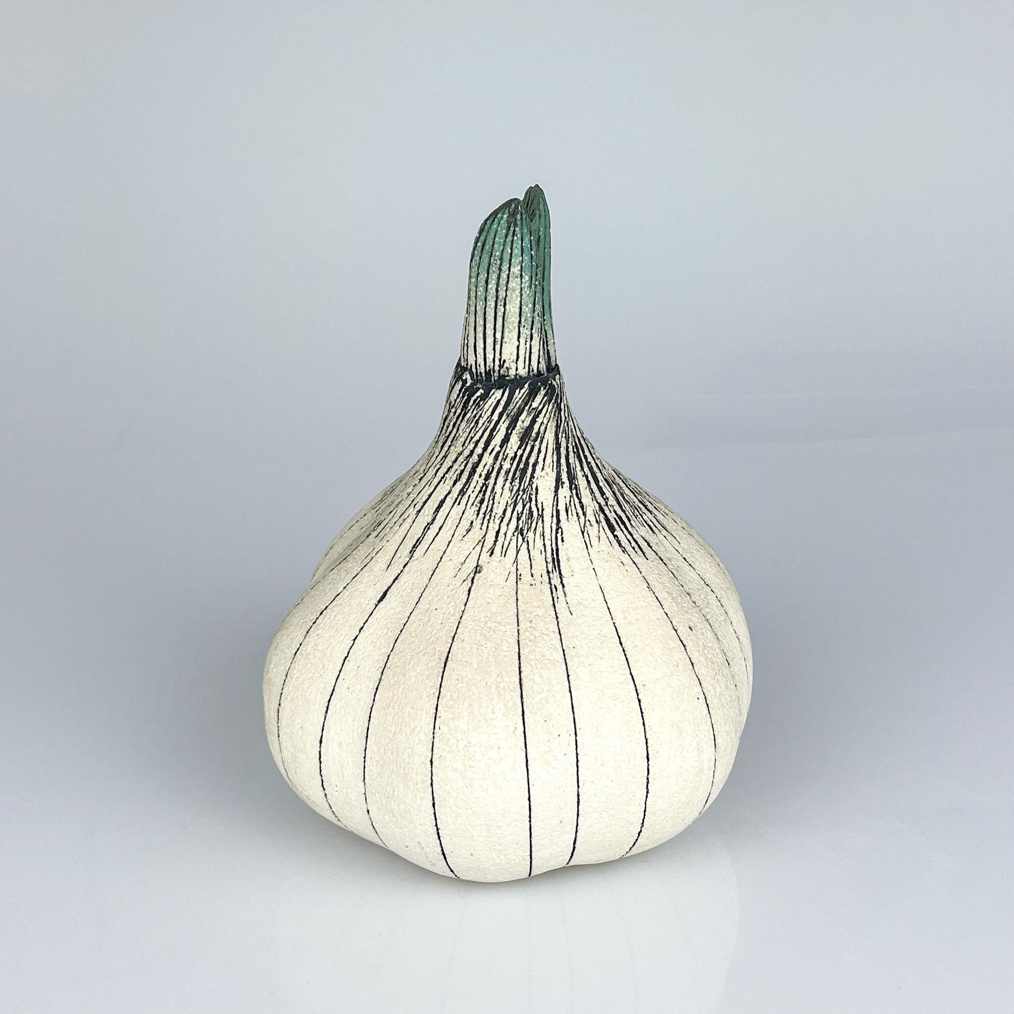 Fired Gunvor Olin-Grönqvist Scandinavian Modern Stoneware Sculpture Garlic Handmade
