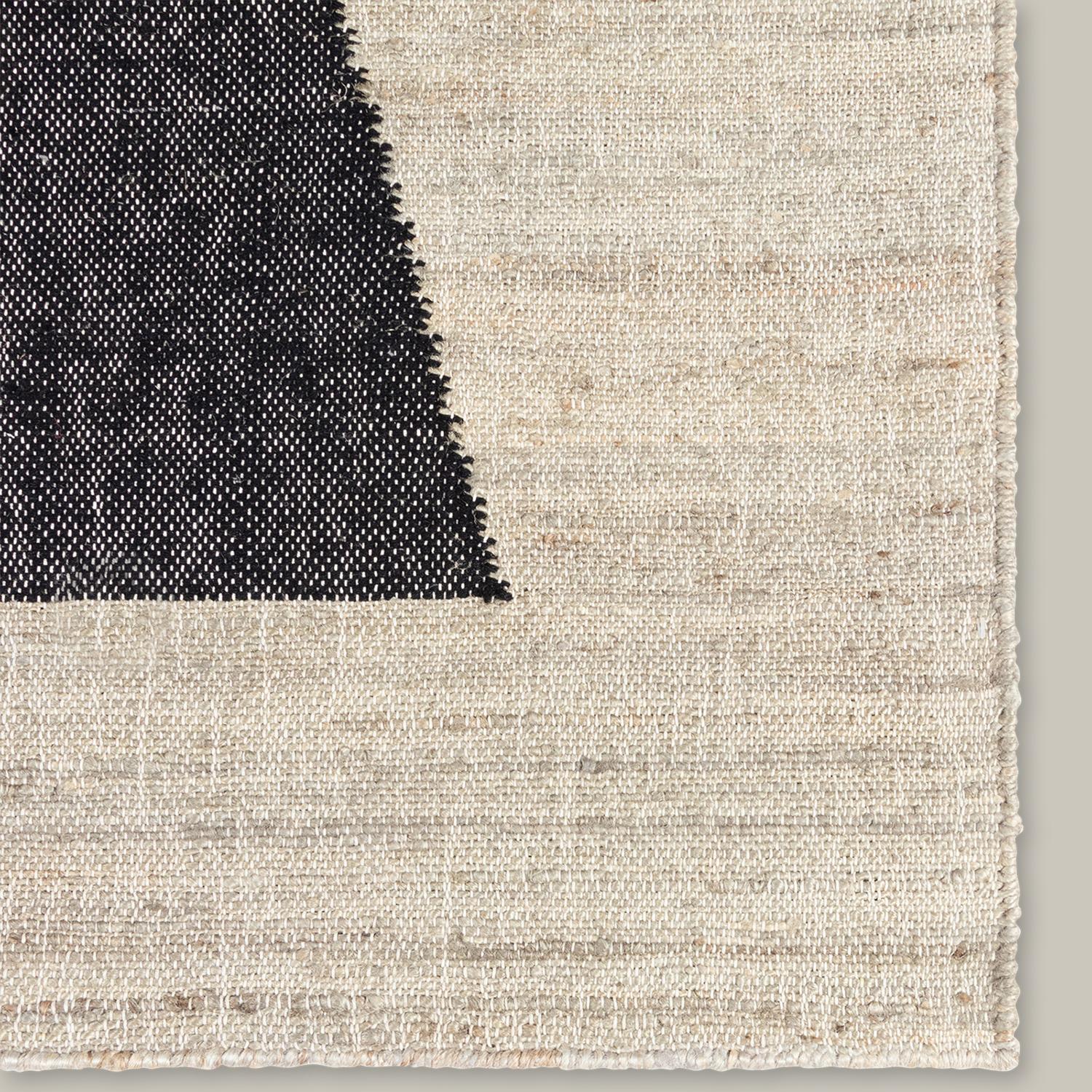 Grounded in the beauty of raw materials, the Gurara Collection’s tones and textures are inspired by Brancusi. The interwoven pattern, constructed of jute, varies in its colors and shapes but is always connected by the maker’s technique. Sculptural