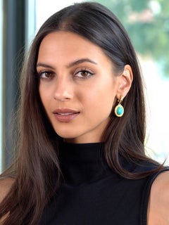 Gurhan 2000's Turquoise 22 Karat Yellow Gold Hammered Gemstone Drop Earrings