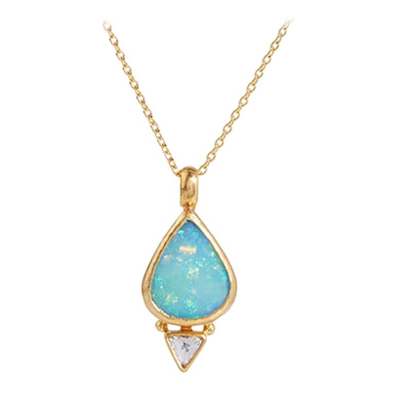 Gurhan 22-24 Karat Hammered Yellow Gold and Opal Diamond Pendant Necklace For Sale