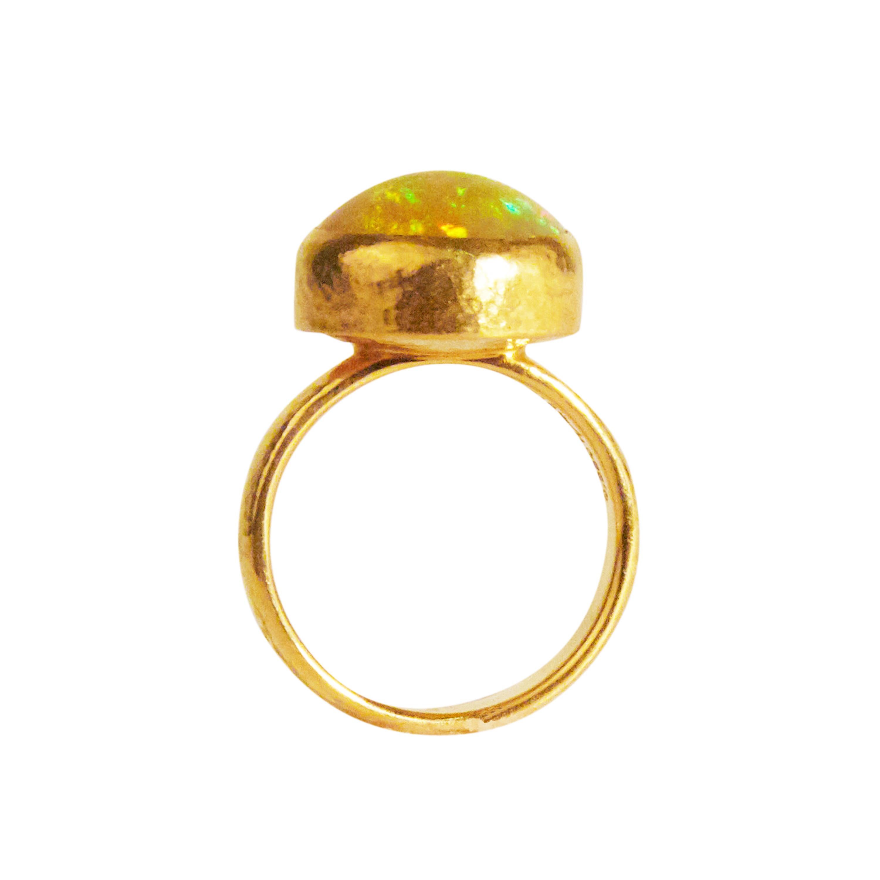 Contemporary GURHAN 22-24 Karat Hammered Yellow Gold Cabochon Ethiopian Opal Cocktail Ring For Sale