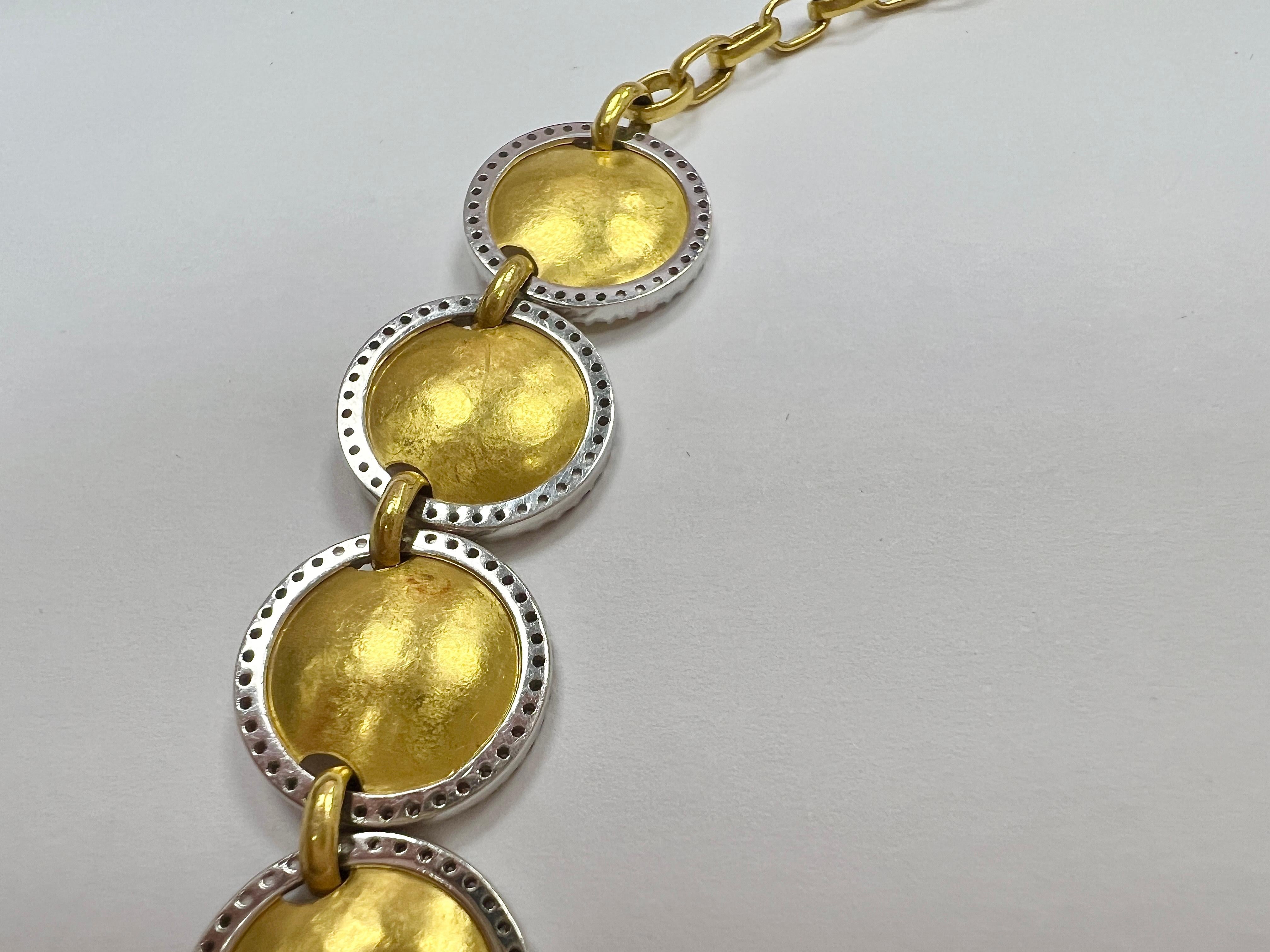 Gurhan 22k Gold Diamond Hammered Finish Necklace In condizioni ottime in vendita a New York, NY