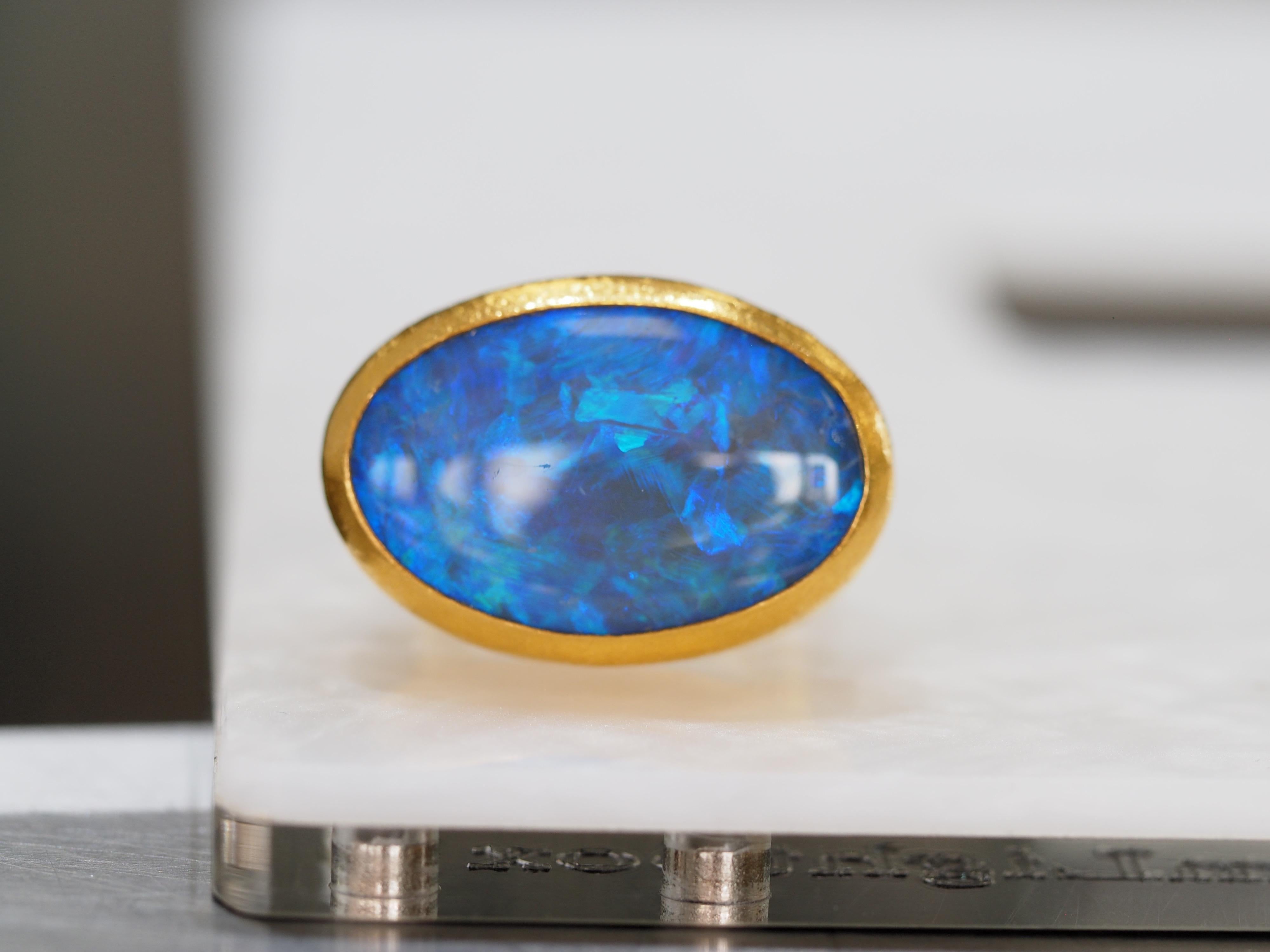 Gurhan 24 Karat Australian Opal Ring In Excellent Condition In Addison, TX