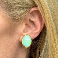 GURHAN Boucles d'oreilles clip Rune 24 carats avec opale sertie sur le chaton