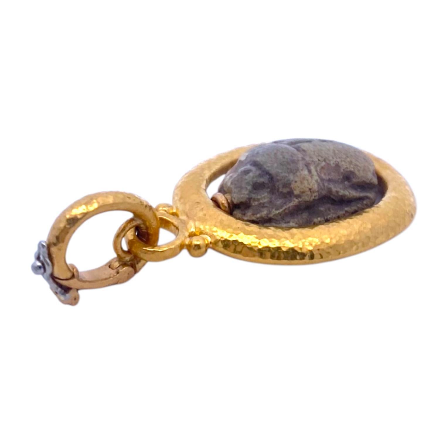 GURHAN 24K Gold Großer Skarabäus-Anhänger im Angebot 1