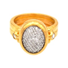 Gurhan Amulet Diamond Pavé Ring in 24 Karat Yellow Gold