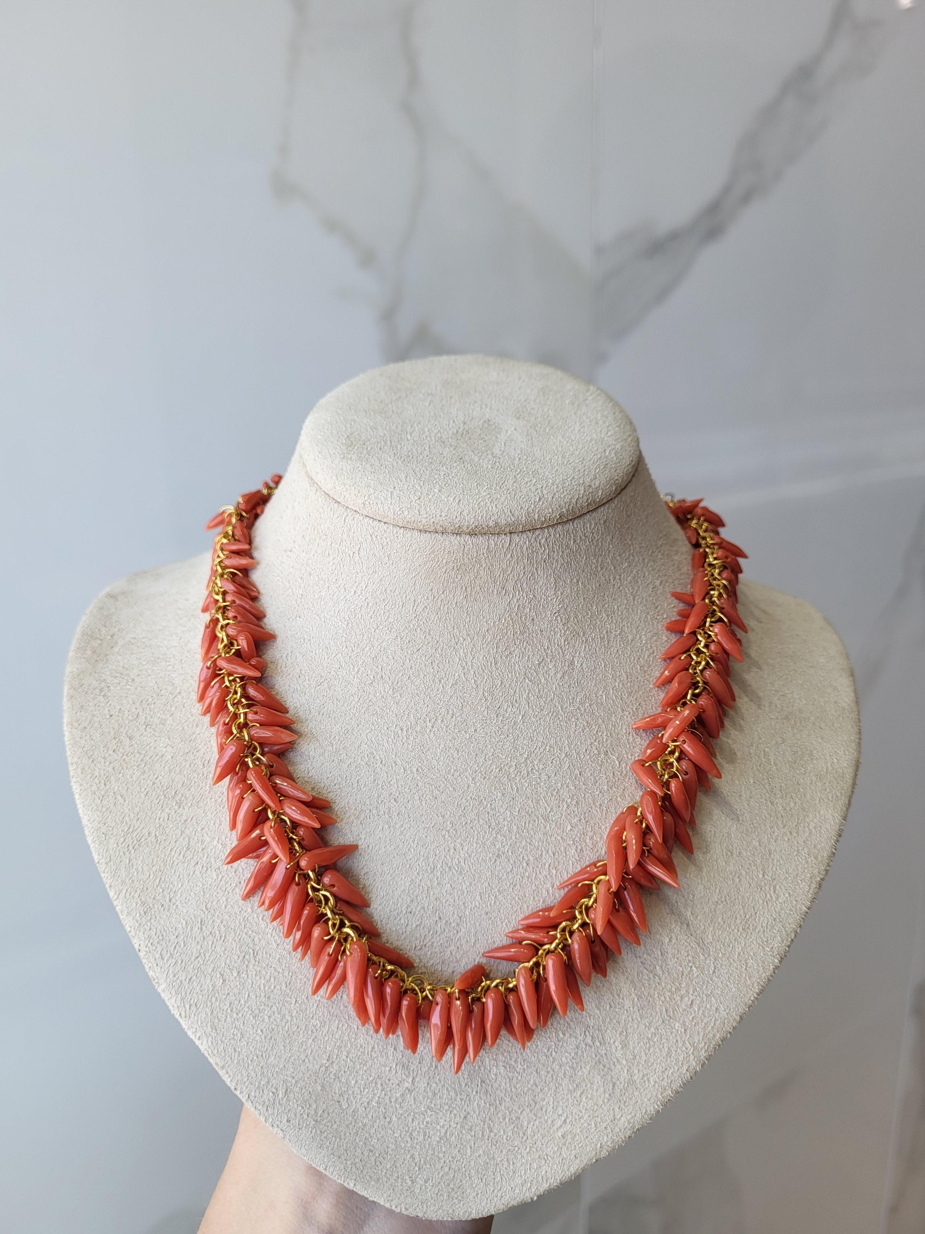 Gurhan Natural Coral Draped Beaded Necklace with 18 Karat Yellow Gold  For Sale 3