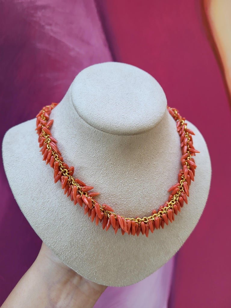 Gurhan Natural Coral Draped Beaded Necklace with 18 Karat Yellow Gold  For Sale 8