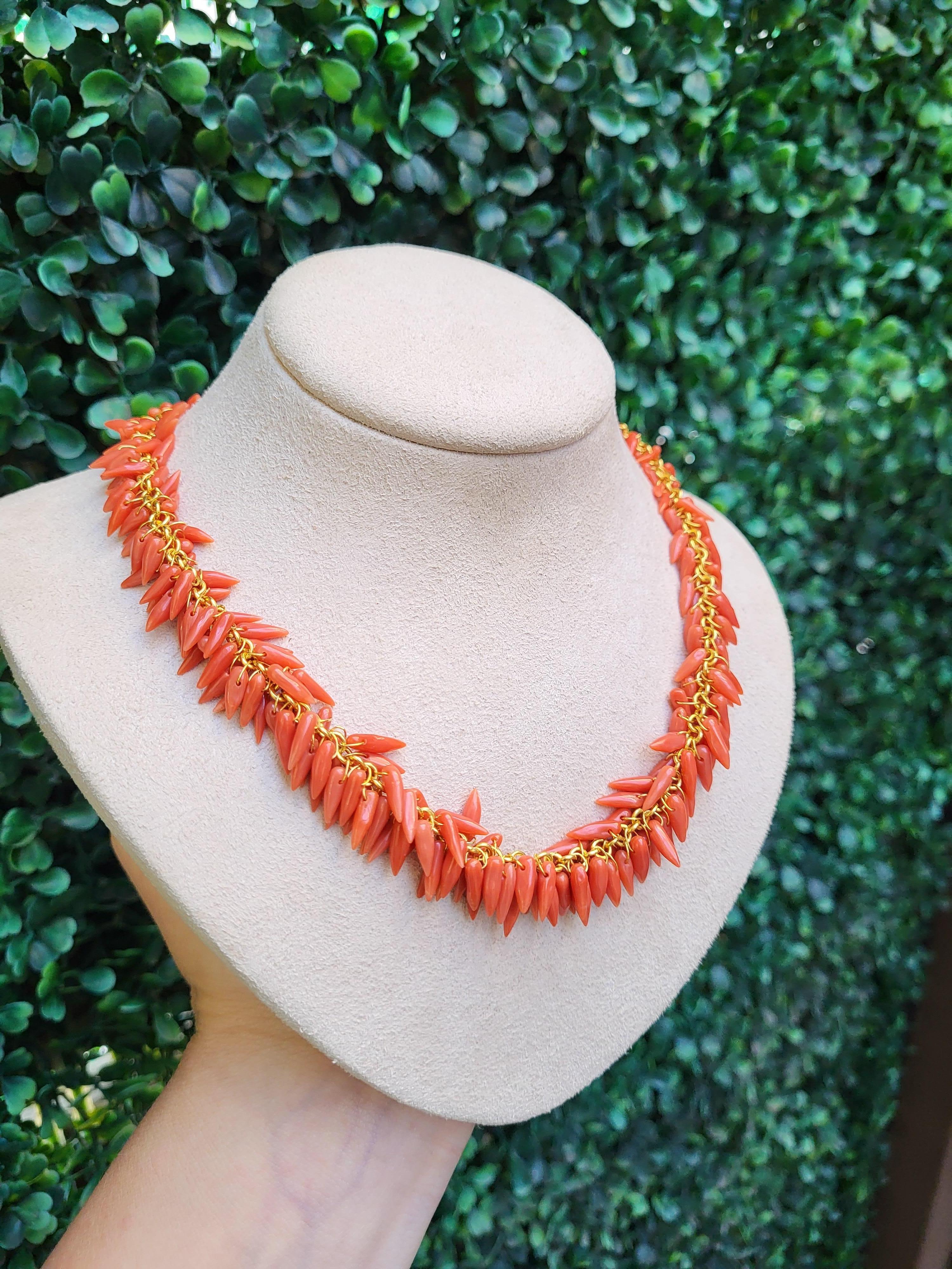 Gurhan Natural Coral Draped Beaded Necklace with 18 Karat Yellow Gold  For Sale 7