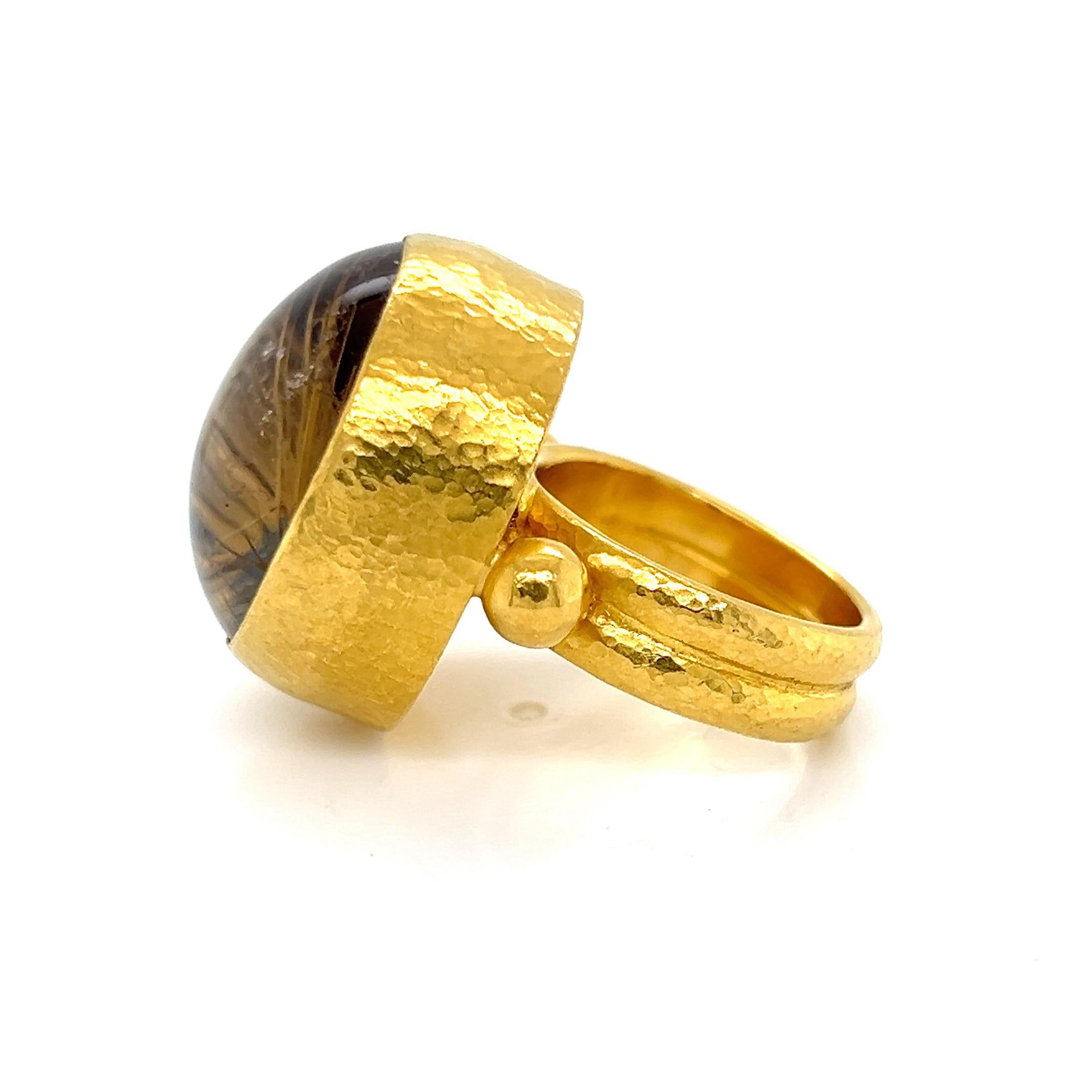 Anello cocktail con pietra d'oro Gurhan Rune in oro 24k e quarzo rutilato In condizioni ottime in vendita a Boca Raton, FL