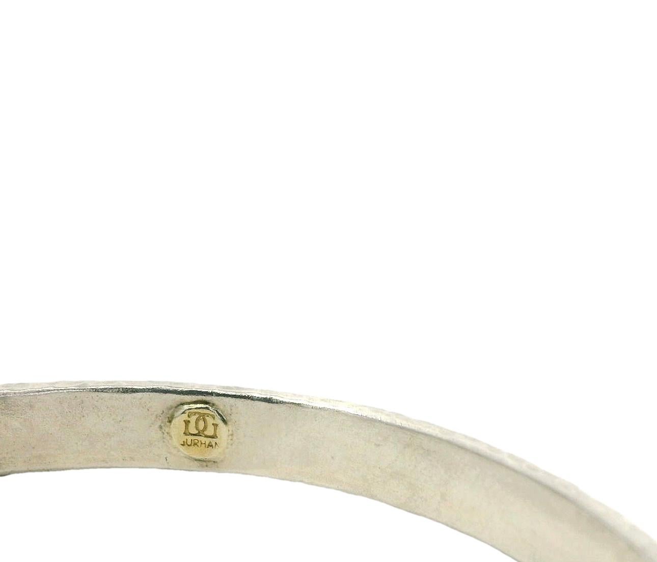Bracciale Bangle in argento e diamanti Gurhan

Questo braccialetto in argento di Gurhan è  accentuato con diamanti rotondi pave Dot Dot

Informazioni aggiuntive:

Stile dei gioielli : Bangle
Tipo di metallo : Argento
Peso totale del metallo: 30,9