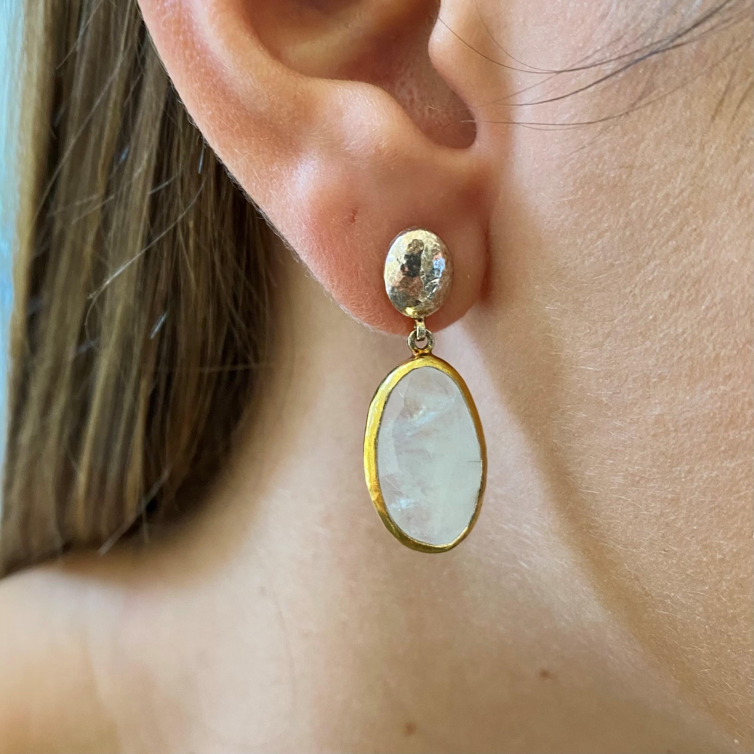 Mondstein im Rosenschliff  In Sterlingsilber & 24k Gelbgold gefasst  Ohrringe von Gurhan Damen im Angebot