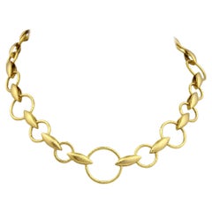 Collar de eslabones de trigo y círculos martillados de oro de 24k Gurhan Wheatla