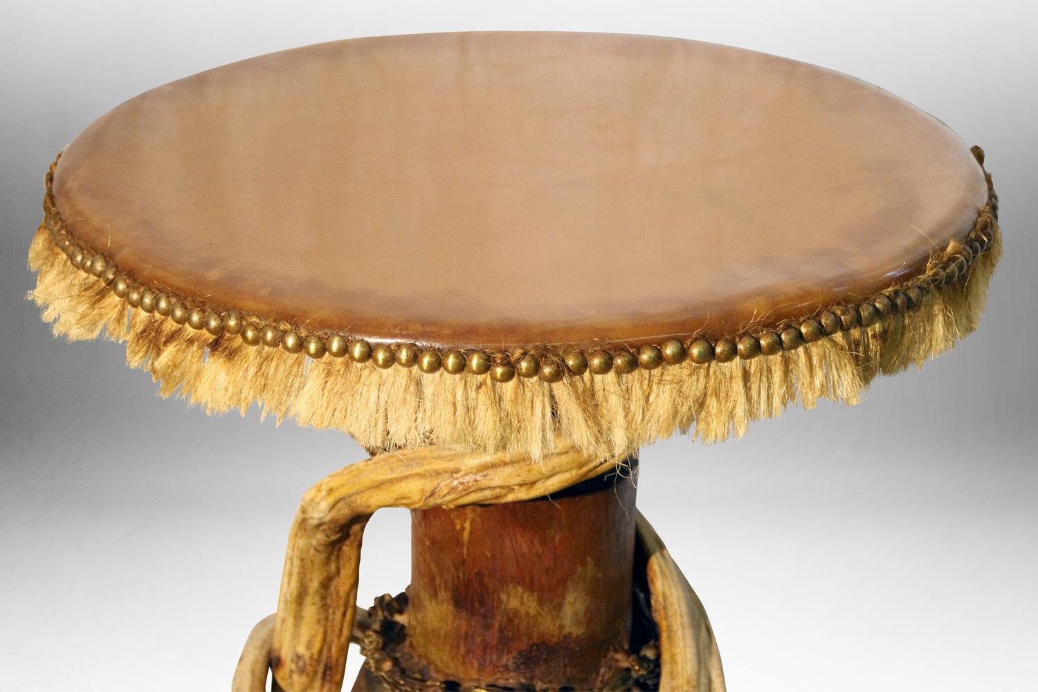 Bronze Table d'appoint Guru Latex en bronze en vente