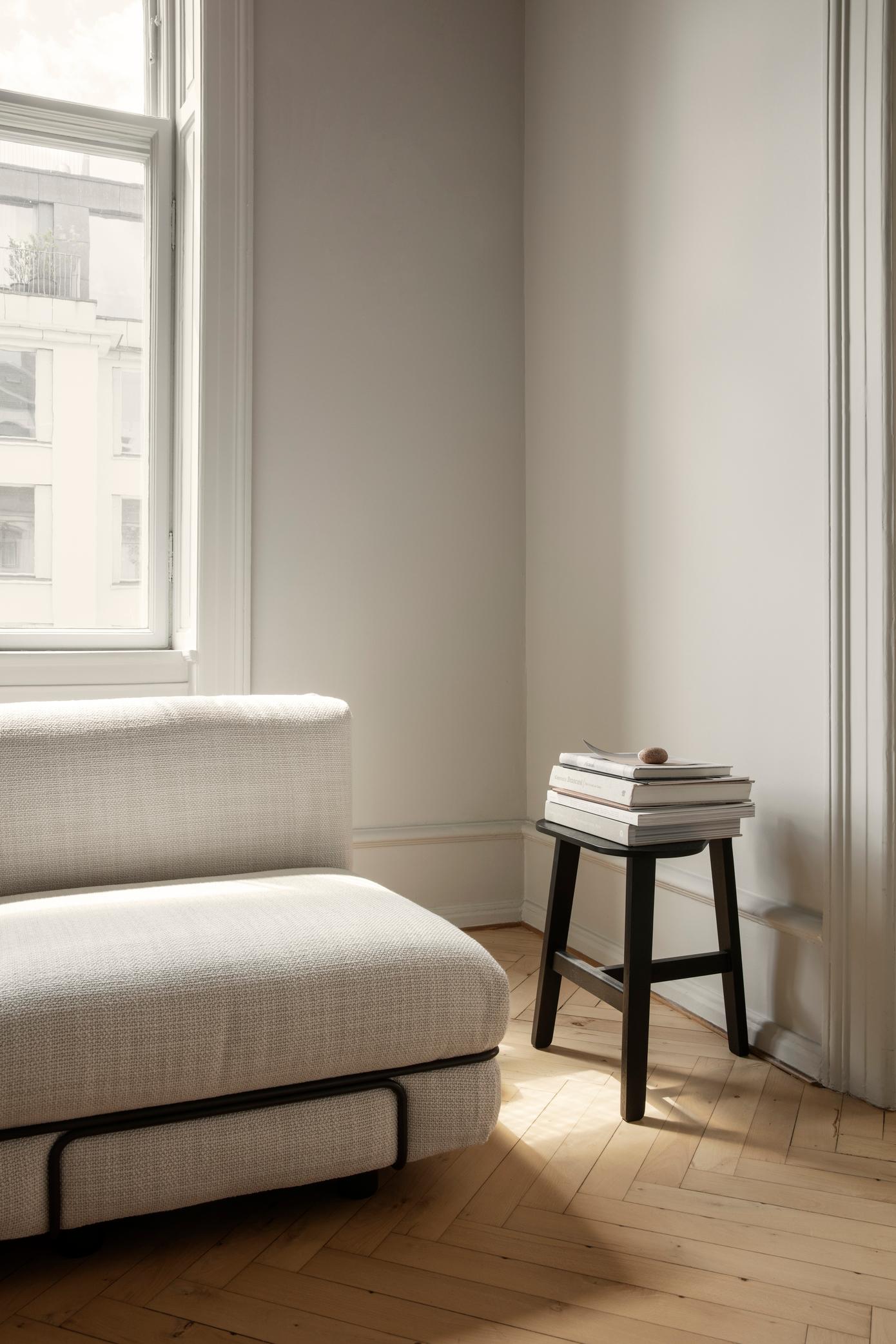 Ensemble de trois fauteuils de salon Gus Bakker pour Karakter Neuf - En vente à Barcelona, Barcelona