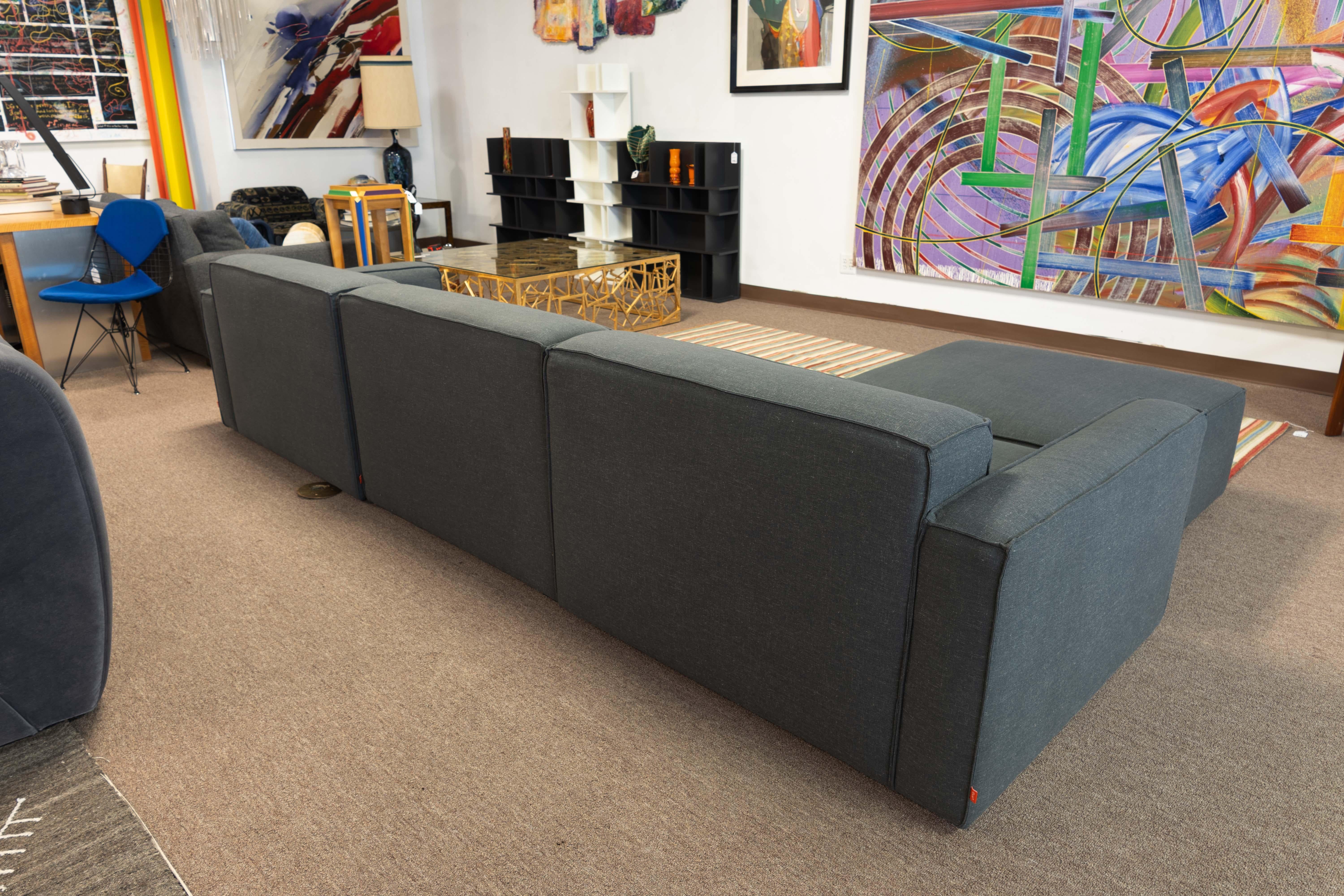 Gus Mowat Raven Grey 4 Piece Modular Sectional with Chaise Contemporary Modern In Good Condition In Keego Harbor, MI