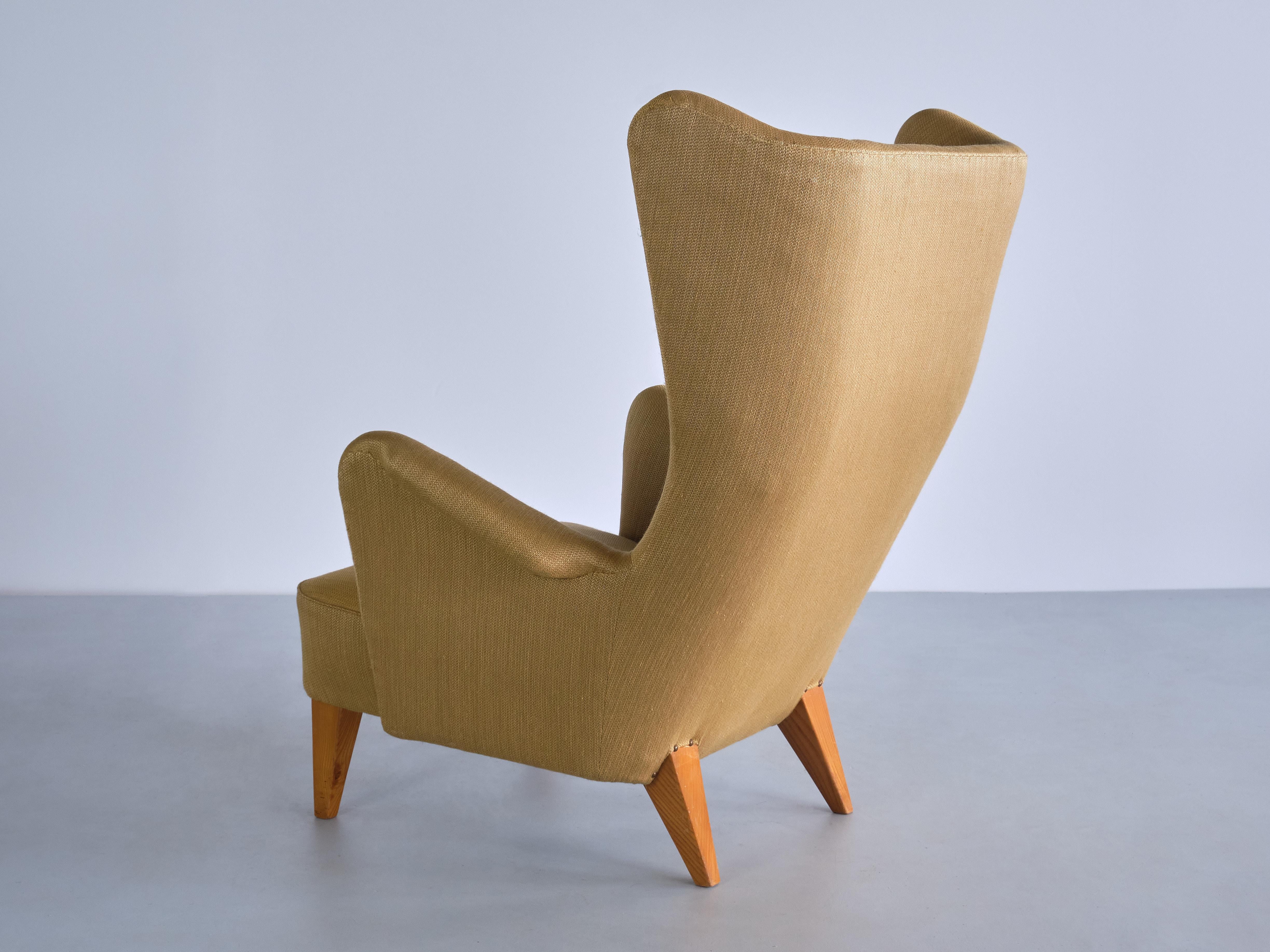 Gustav Axel Berg Attributed Wingback Chair in Yellow Wool and Elm, Sweden, 1940s For Sale 2