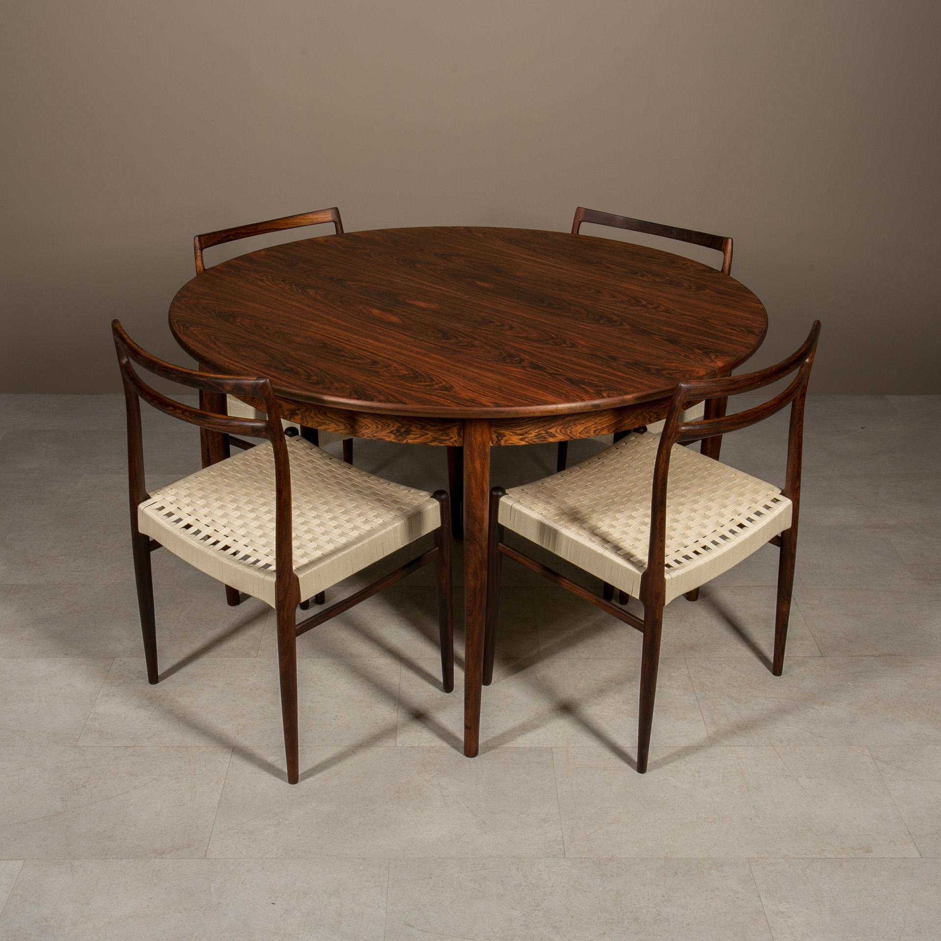 Mid-Century Modern Gustav Bahus Dining Set, Extendable Round Table, 4 Chairs, Norway, 1960s