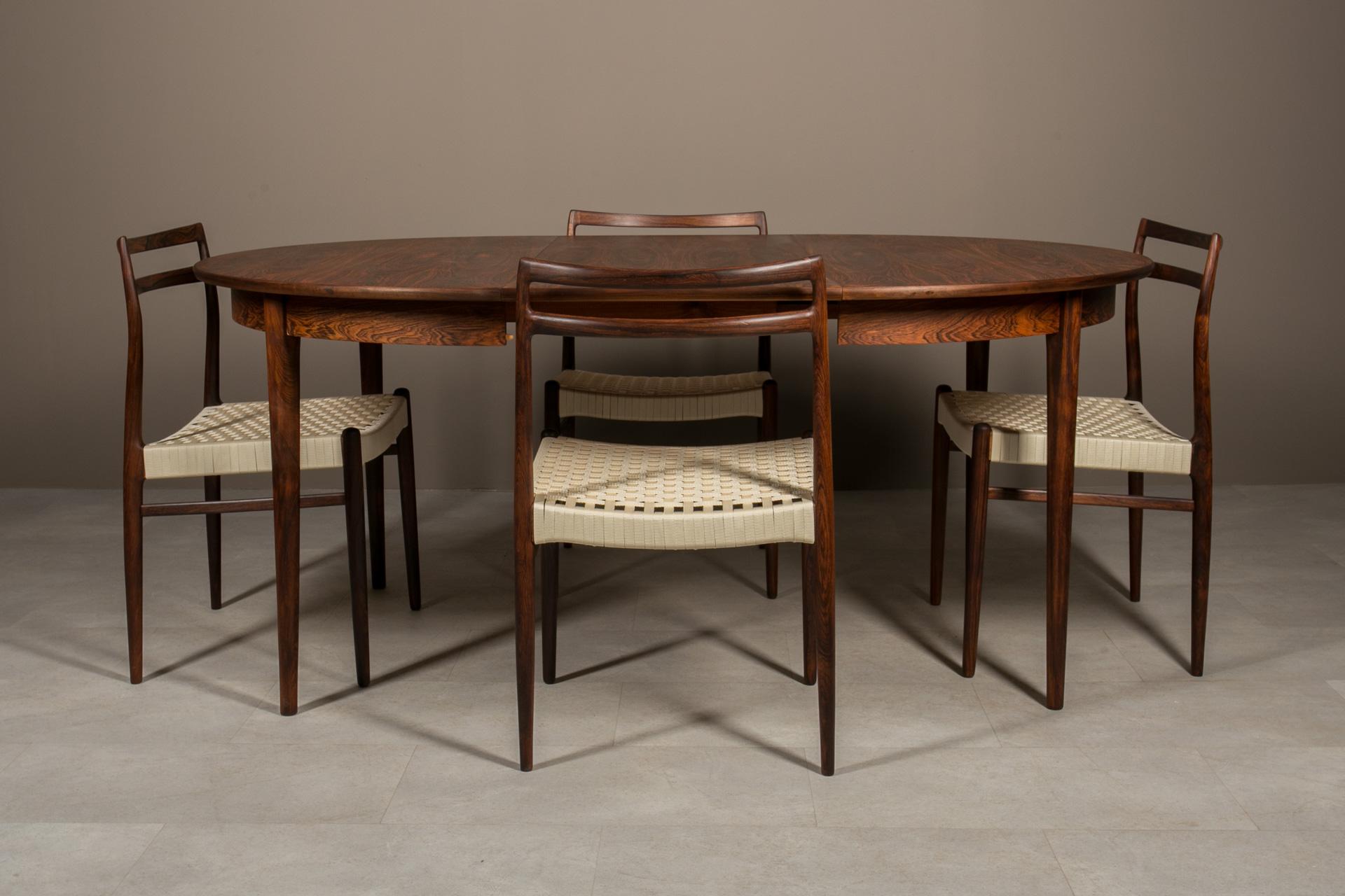 Oiled Gustav Bahus Dining Set, Extendable Round Table, 4 Chairs, Norway, 1960s