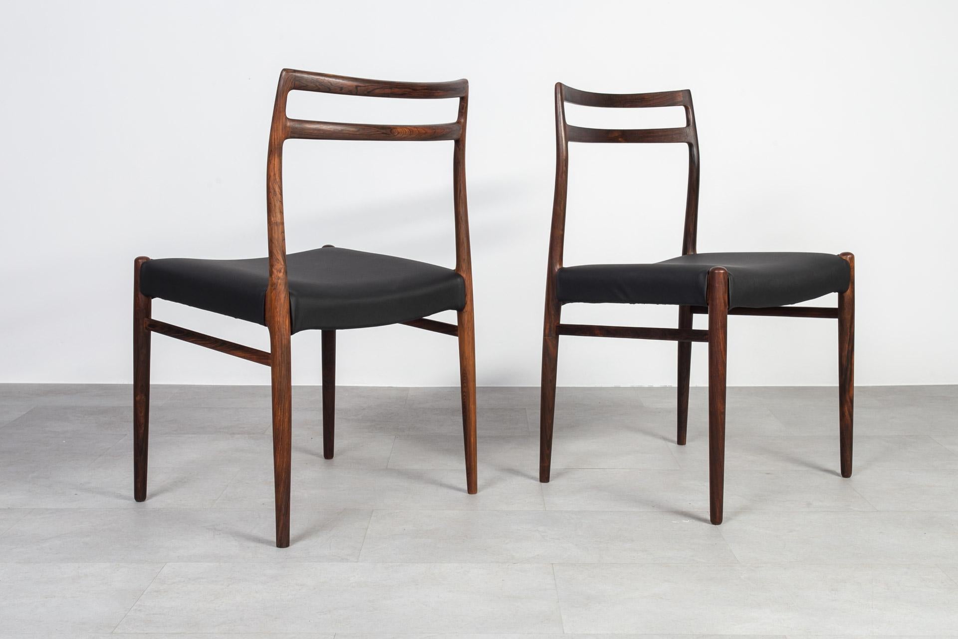Gustav Bahus Dining Set, Extendable Round Table & 8 Chairs, Norway, 1960s For Sale 3