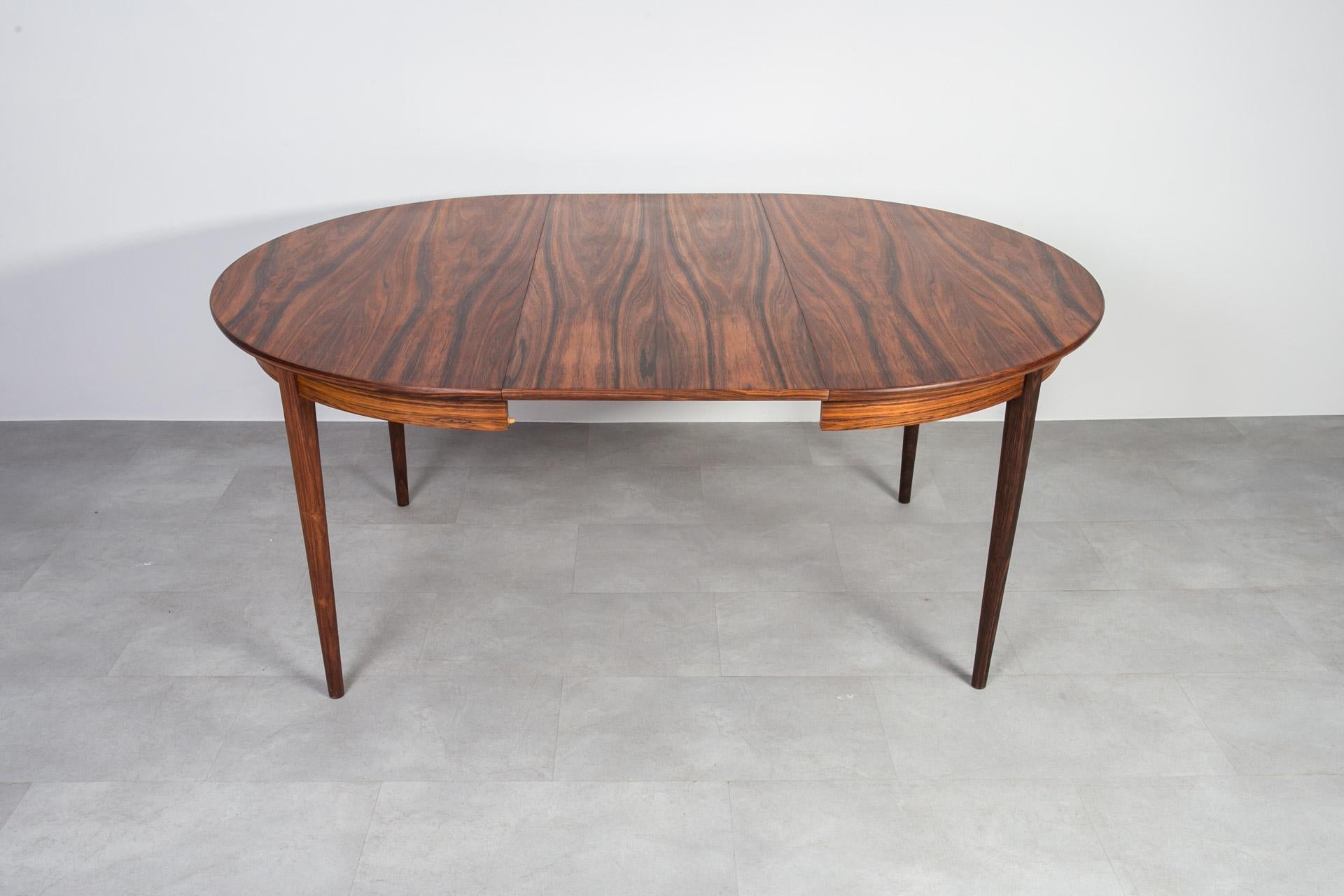 Gustav Bahus Dining Set, Extendable Round Table & 8 Chairs, Norway, 1960s For Sale 8