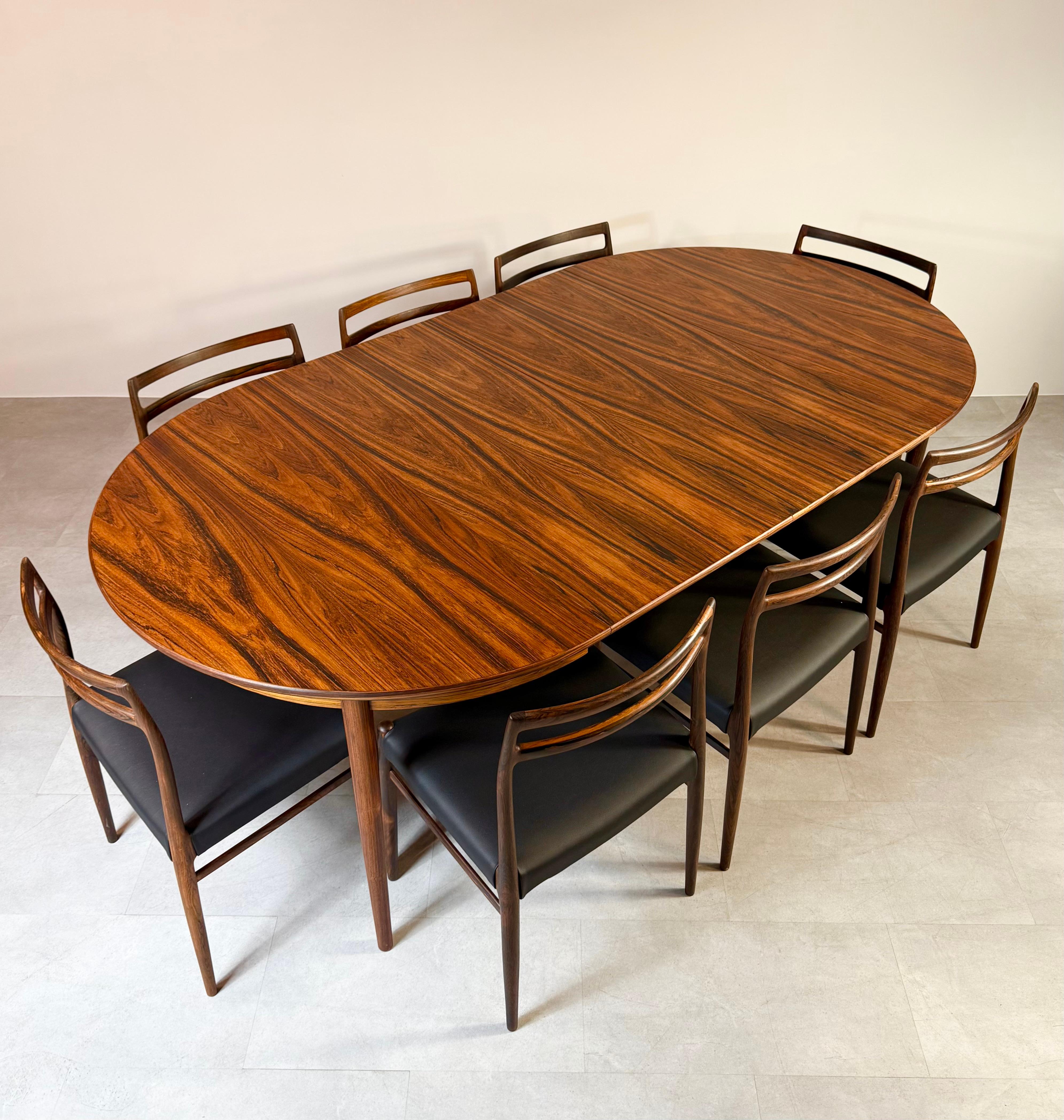 Mid-Century Modern Gustav Bahus Dining Set, Extendable Round Table & 8 Chairs, Norway, 1960s For Sale