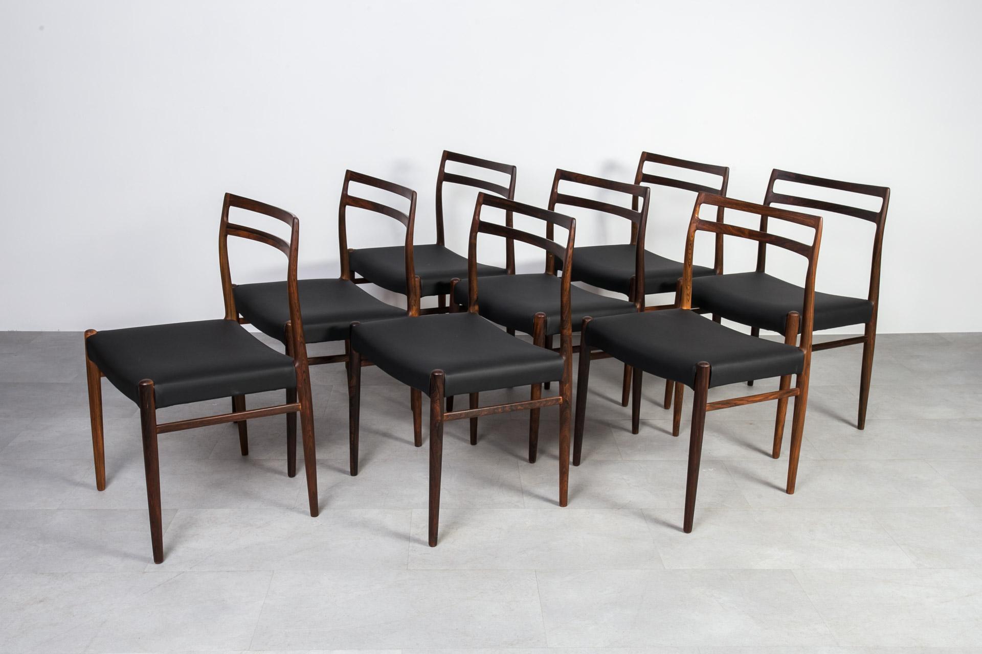 Wood Gustav Bahus Dining Set, Extendable Round Table & 8 Chairs, Norway, 1960s For Sale