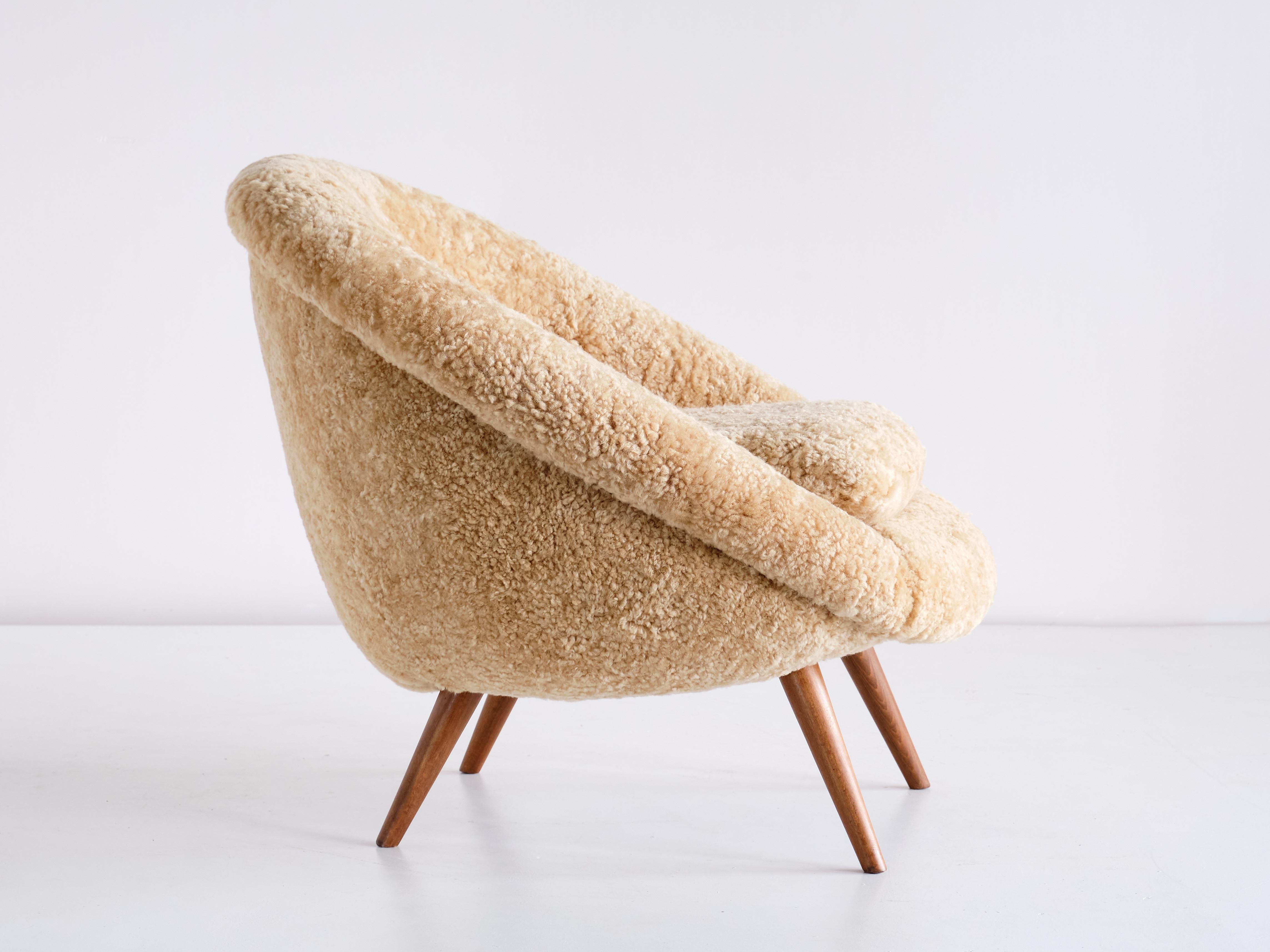 Gustav Bergmann Lounge Chair in Sheepskin and Beech, Germany, 1960 3
