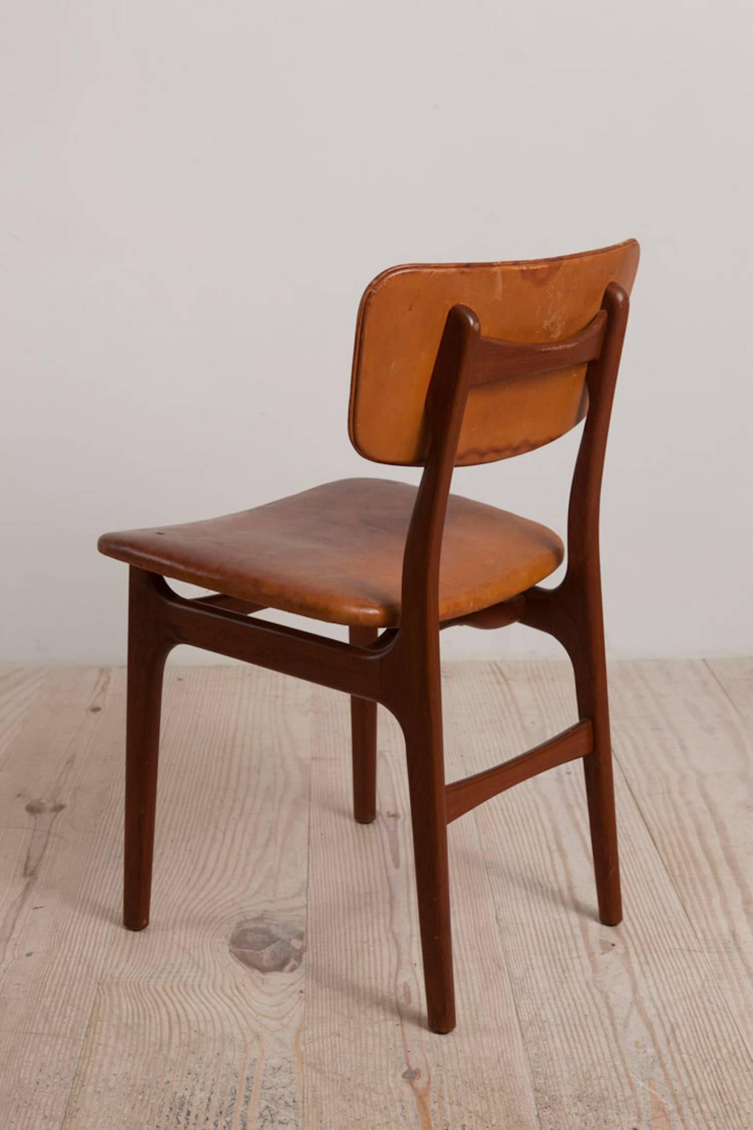 Gustav Bertelsen, Danish craftsman chair, mahogany and original leather, circa 1940, with original label: GUSTAV BERTELSEN / Snedkermester / København / Denmark.

Very comfortable; great desk chair.