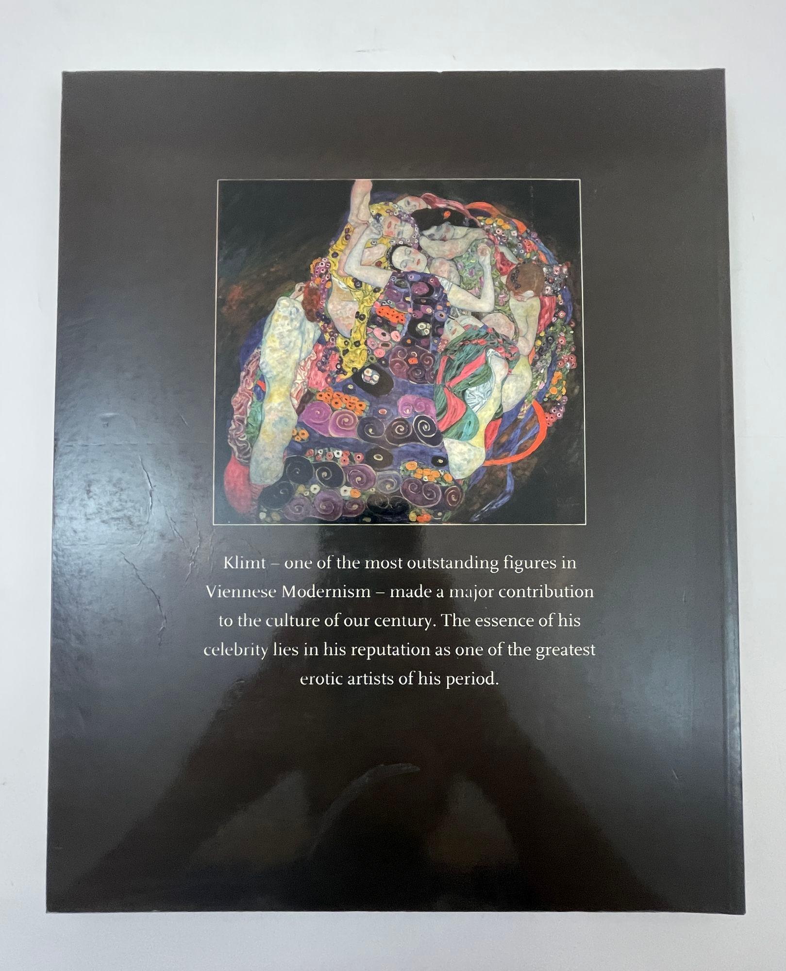 Expressionniste Gustav Klimt The World in Female Form (Le monde en forme féminine) de Gottfried Fliedl 1998 Paperback en vente