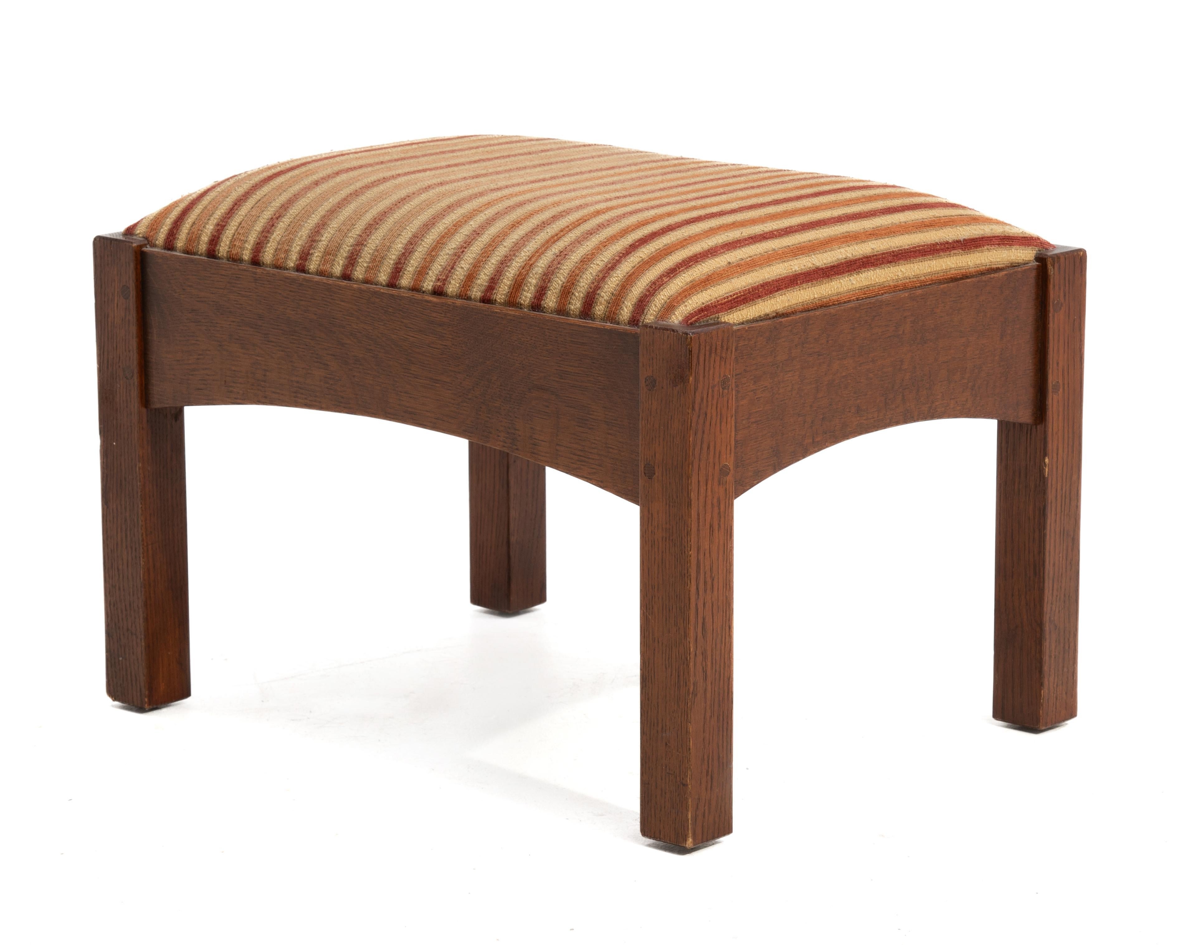 American Gustav L&JG Stickley Footstool 89-2591 2014 Arts & Crafts Mission Oak Craftsman