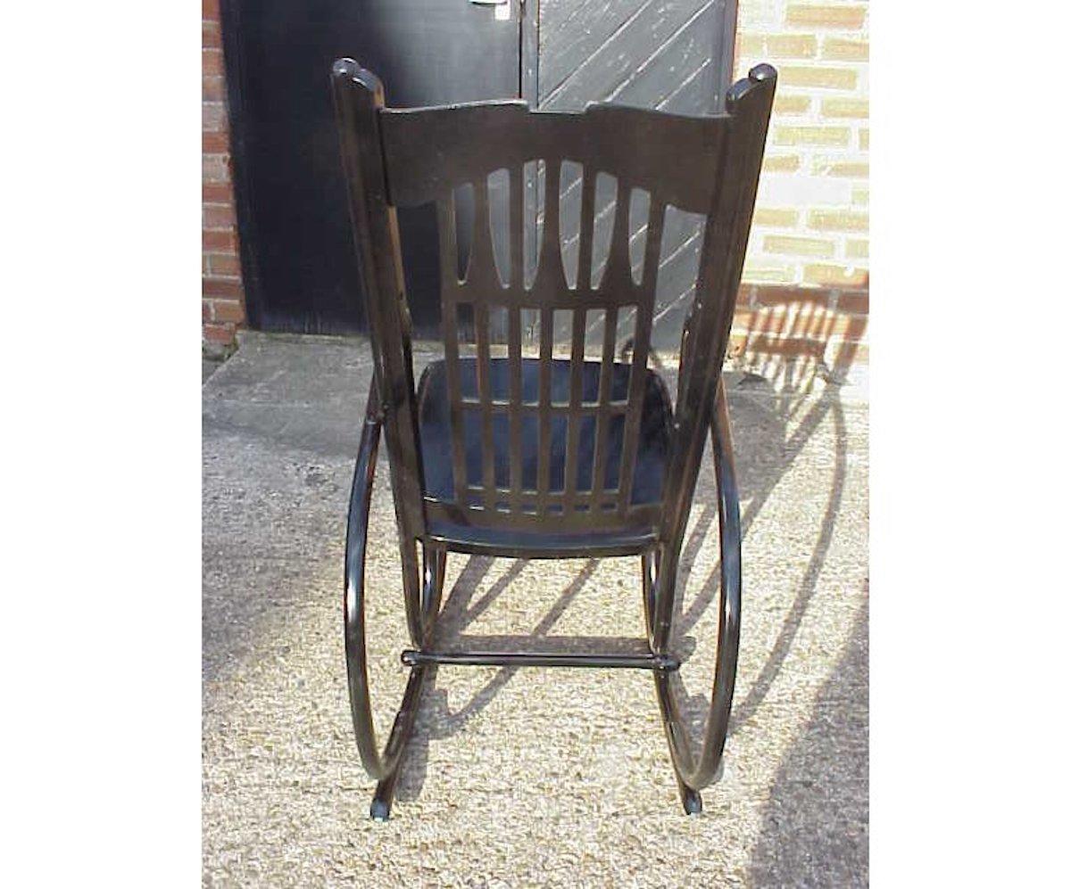 Austrian Gustav Siegel, by J & J Kohn, Tall Stylish Secessionist Bentwood Rocking Chair For Sale