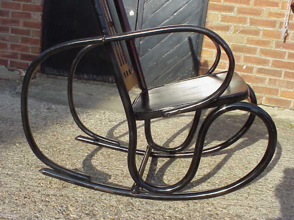 Gustav Siegel, by J & J Kohn, Tall Stylish Secessionist Bentwood Rocking Chair For Sale 1