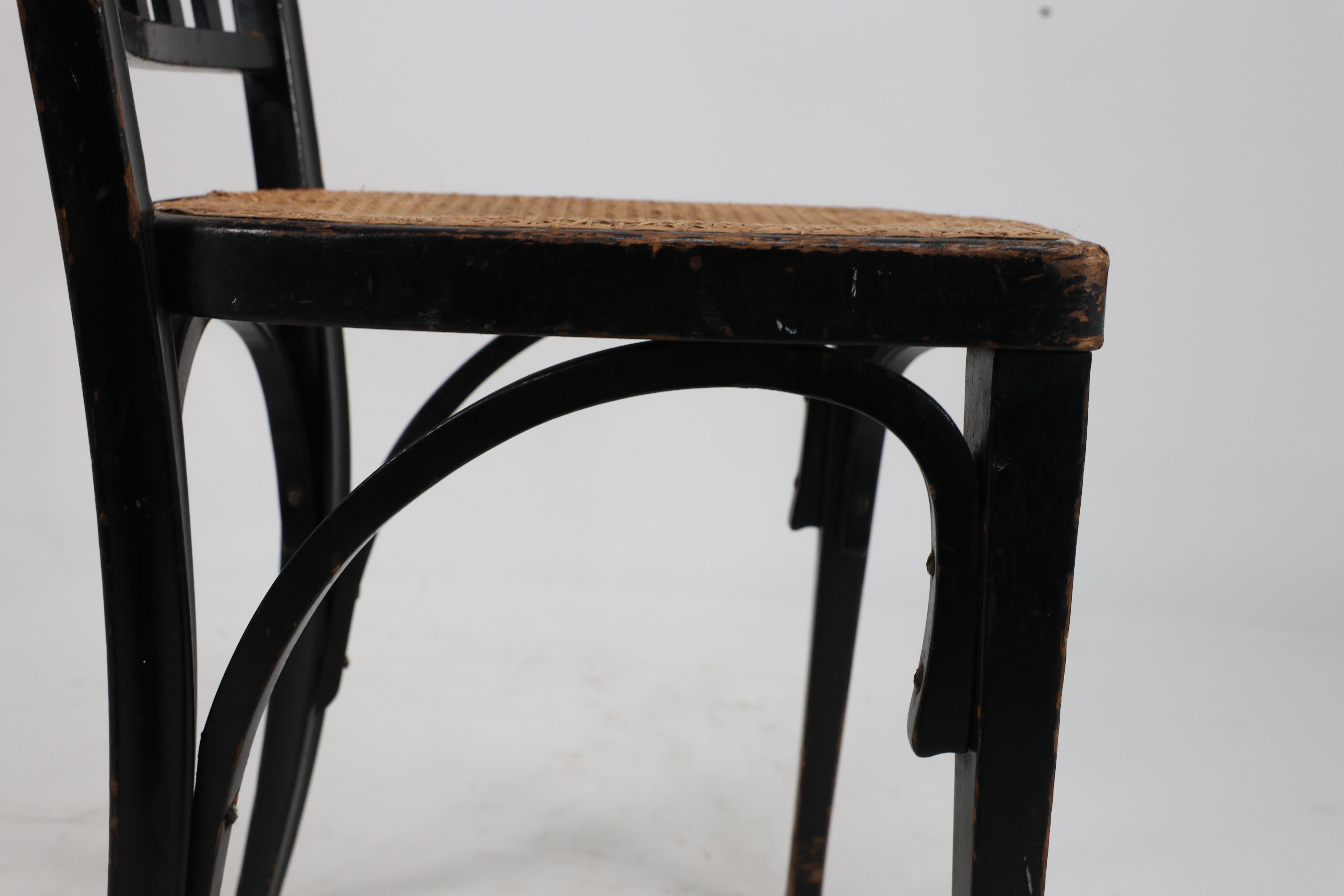 Gustav Siegel für J und J Kohn. Drei Esstischstühle aus ebonisiertem Bugholz oder Café-Stühle. im Angebot 6