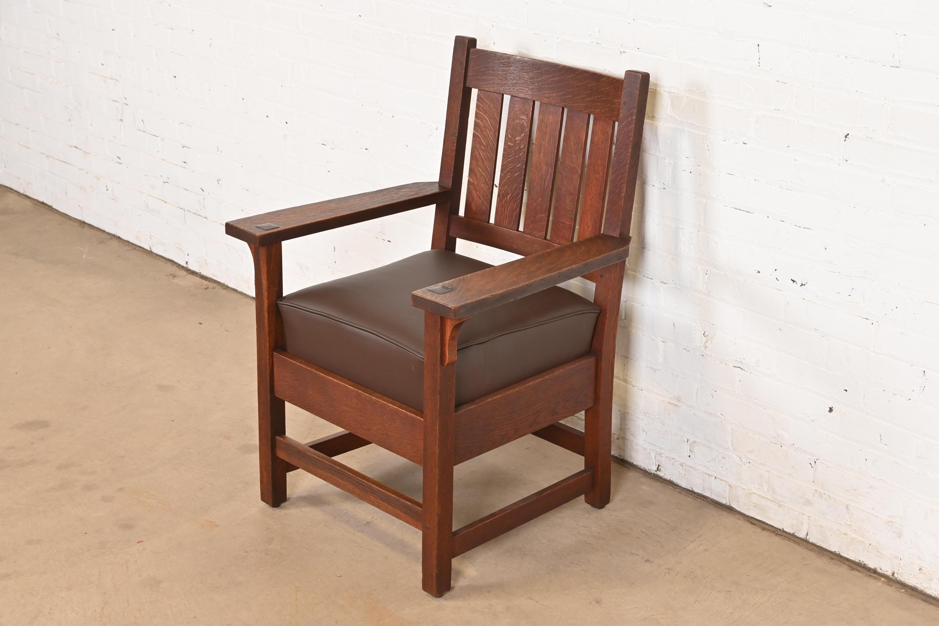 Gustav Stickley Antique Mission Oak Arts & Crafts Arm Chair Bon état - En vente à South Bend, IN