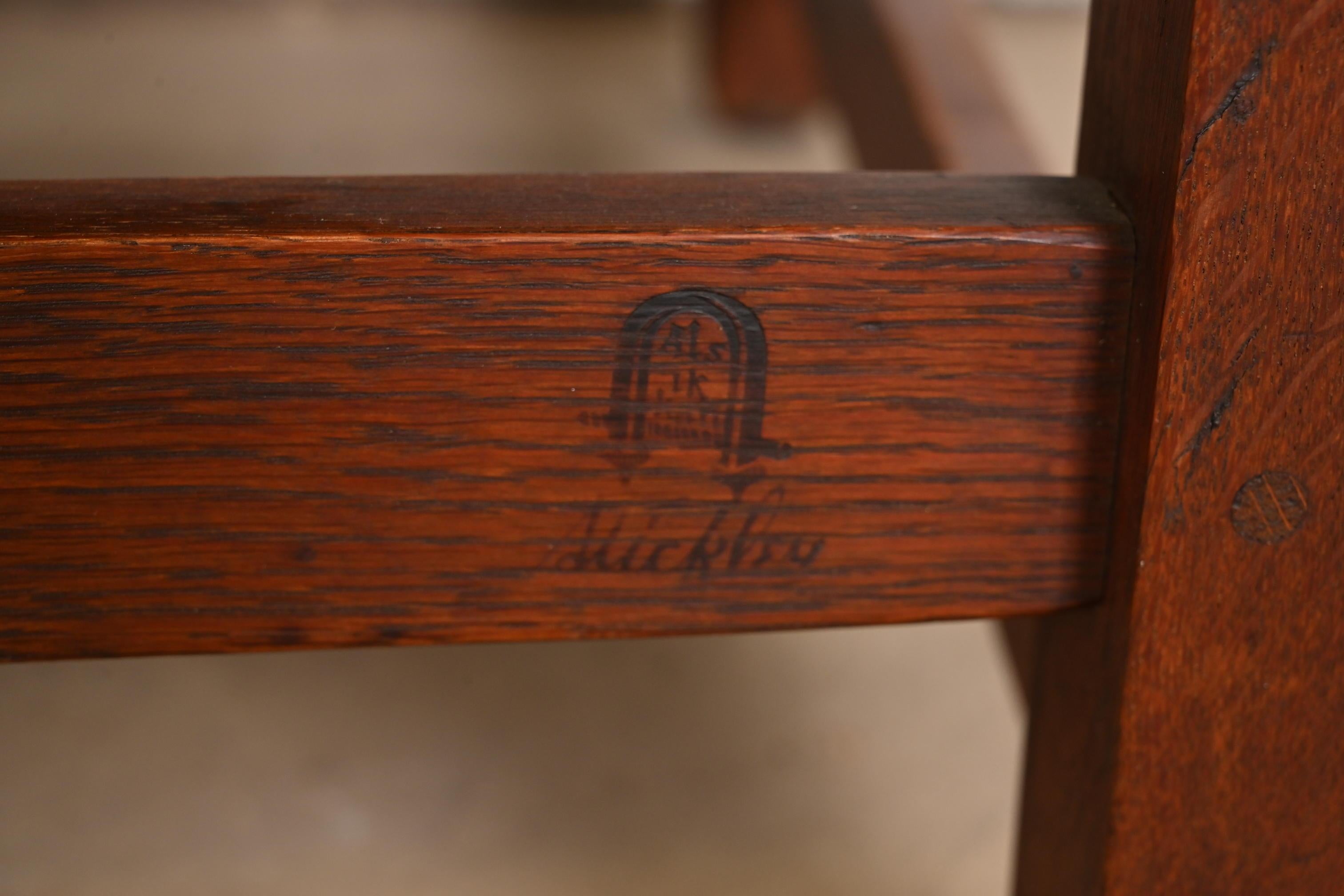 Gustav Stickley - Poltrone Mission Arts & Crafts in quercia, set di quattro sedie in vendita 5