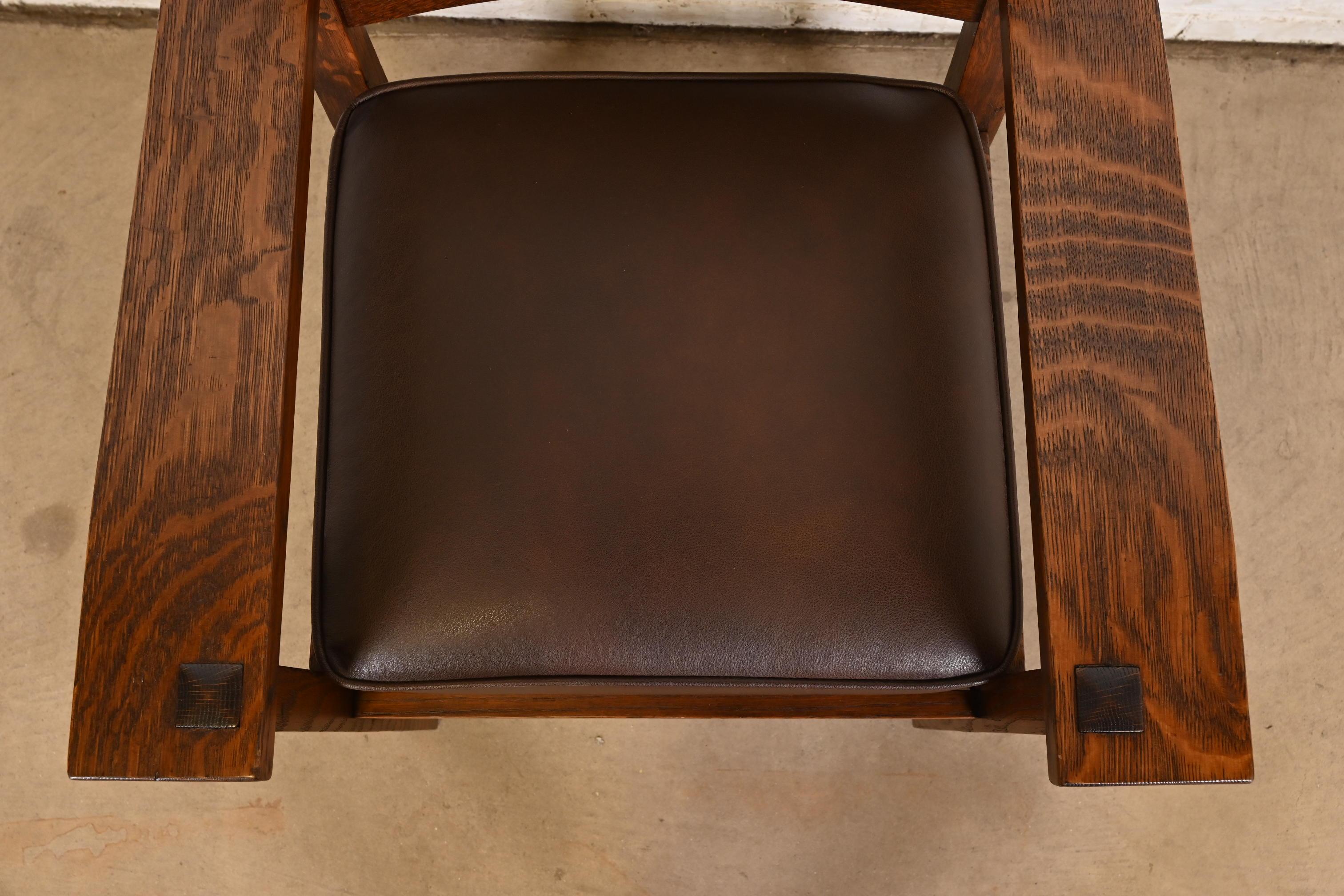 Gustav Stickley - Poltrone Mission Arts & Crafts in quercia, set di quattro sedie in vendita 2