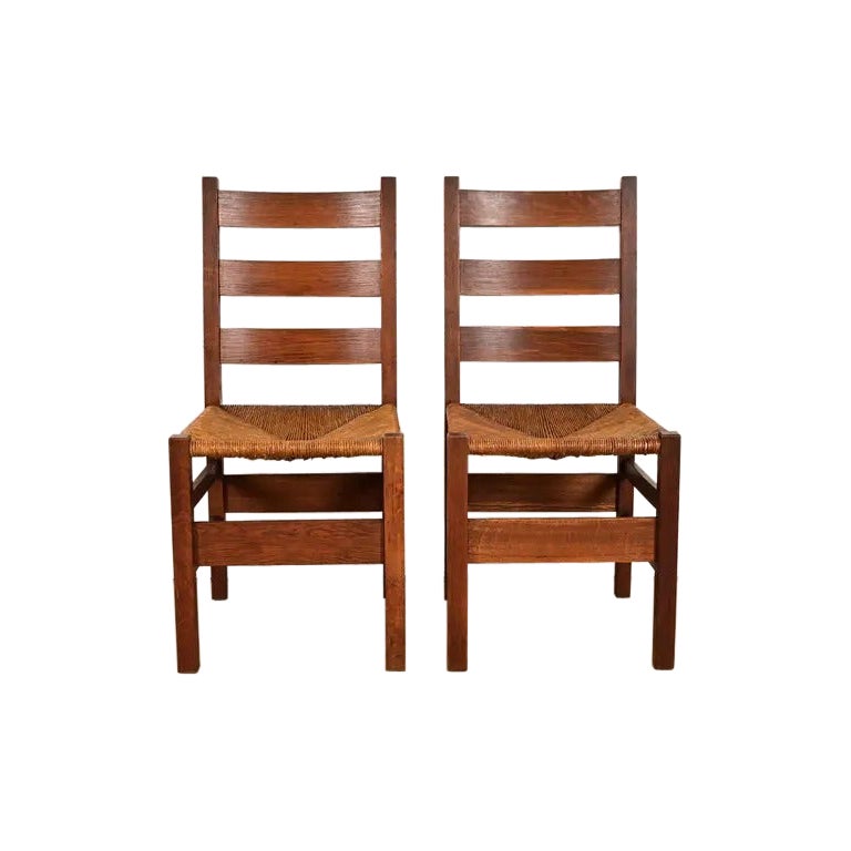 Gustav Stickley - Sedie da pranzo Mission Arts
Crafts in quercia, coppia