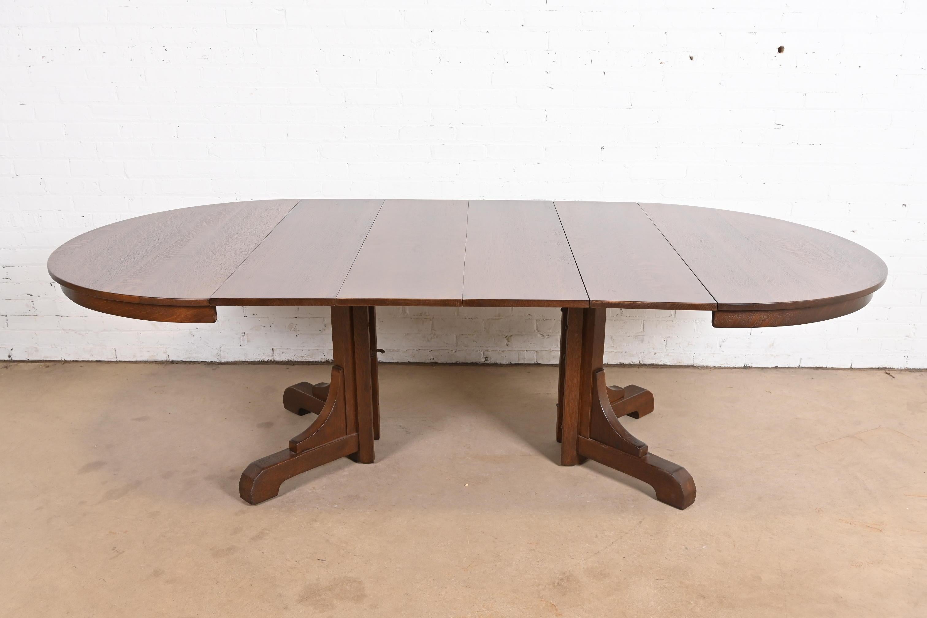 Tavolo da pranzo Mission Arts & Crafts di Gustav Stickley, rifinito con legno di quercia in vendita 1